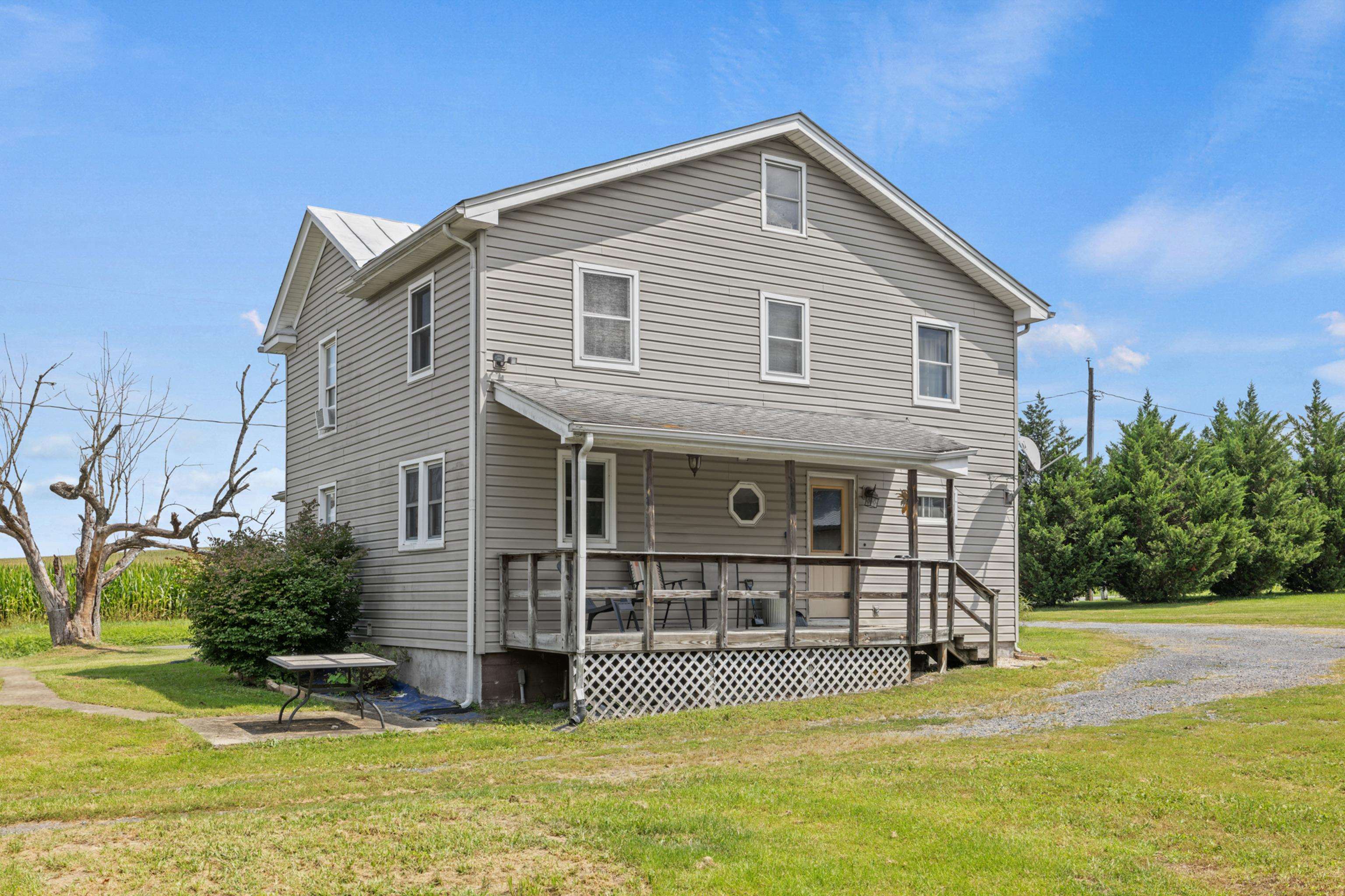 1589 DAM TOWN RD, FORT DEFIANCE, Virginia 24437, 4 Bedrooms Bedrooms, ,1 BathroomBathrooms,Residential,1589 DAM TOWN RD,681467 MLS # 681467 1589 DAM TOWN RD, FORT DEFIANCE, Virginia 24437, 4 Bedrooms Bedrooms, ,1 BathroomBathrooms,Residential,1589 DAM TOWN RD,681467 MLS # 681467