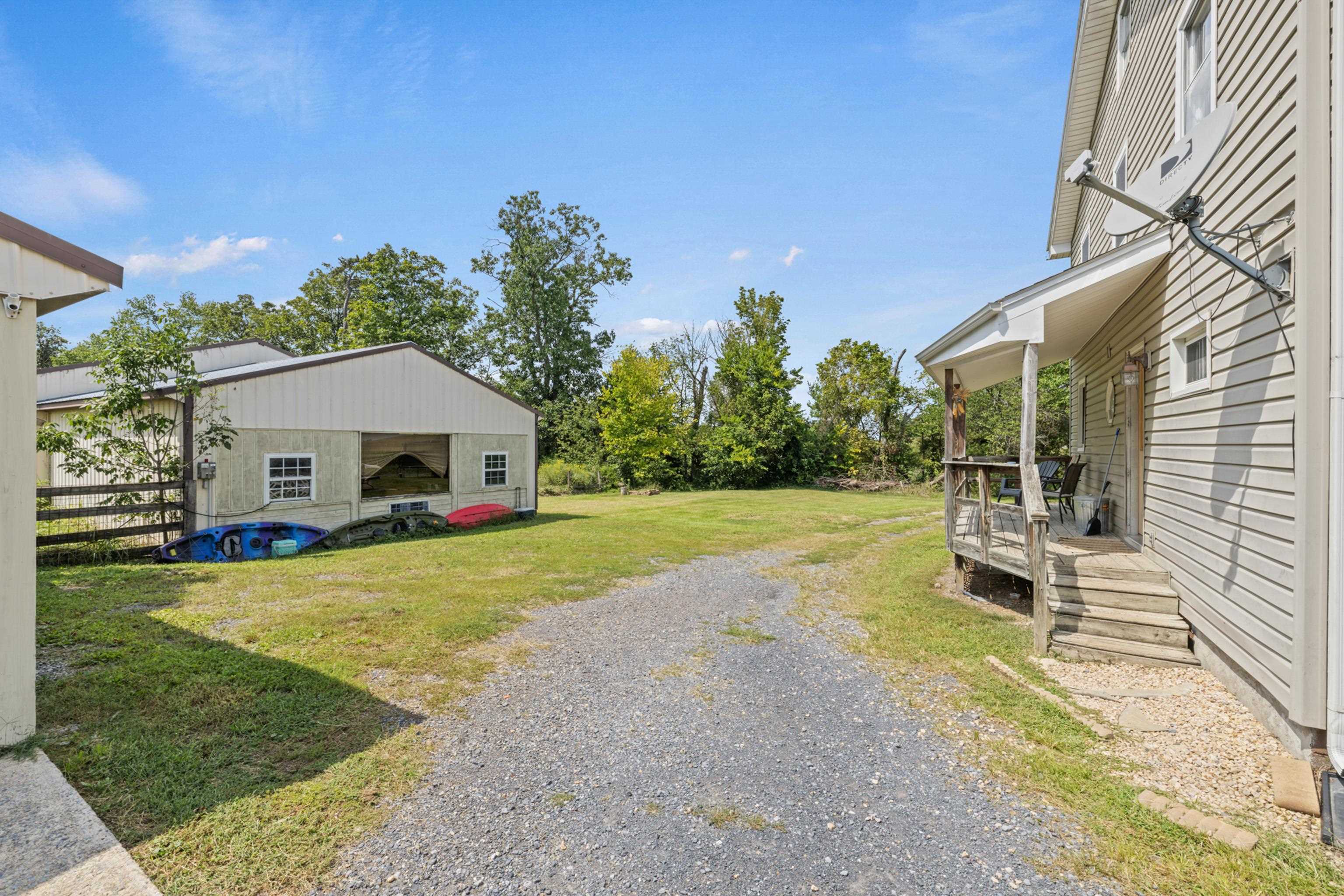 1589 DAM TOWN RD, FORT DEFIANCE, Virginia 24437, 4 Bedrooms Bedrooms, ,1 BathroomBathrooms,Residential,1589 DAM TOWN RD,681467 MLS # 681467 1589 DAM TOWN RD, FORT DEFIANCE, Virginia 24437, 4 Bedrooms Bedrooms, ,1 BathroomBathrooms,Residential,1589 DAM TOWN RD,681467 MLS # 681467