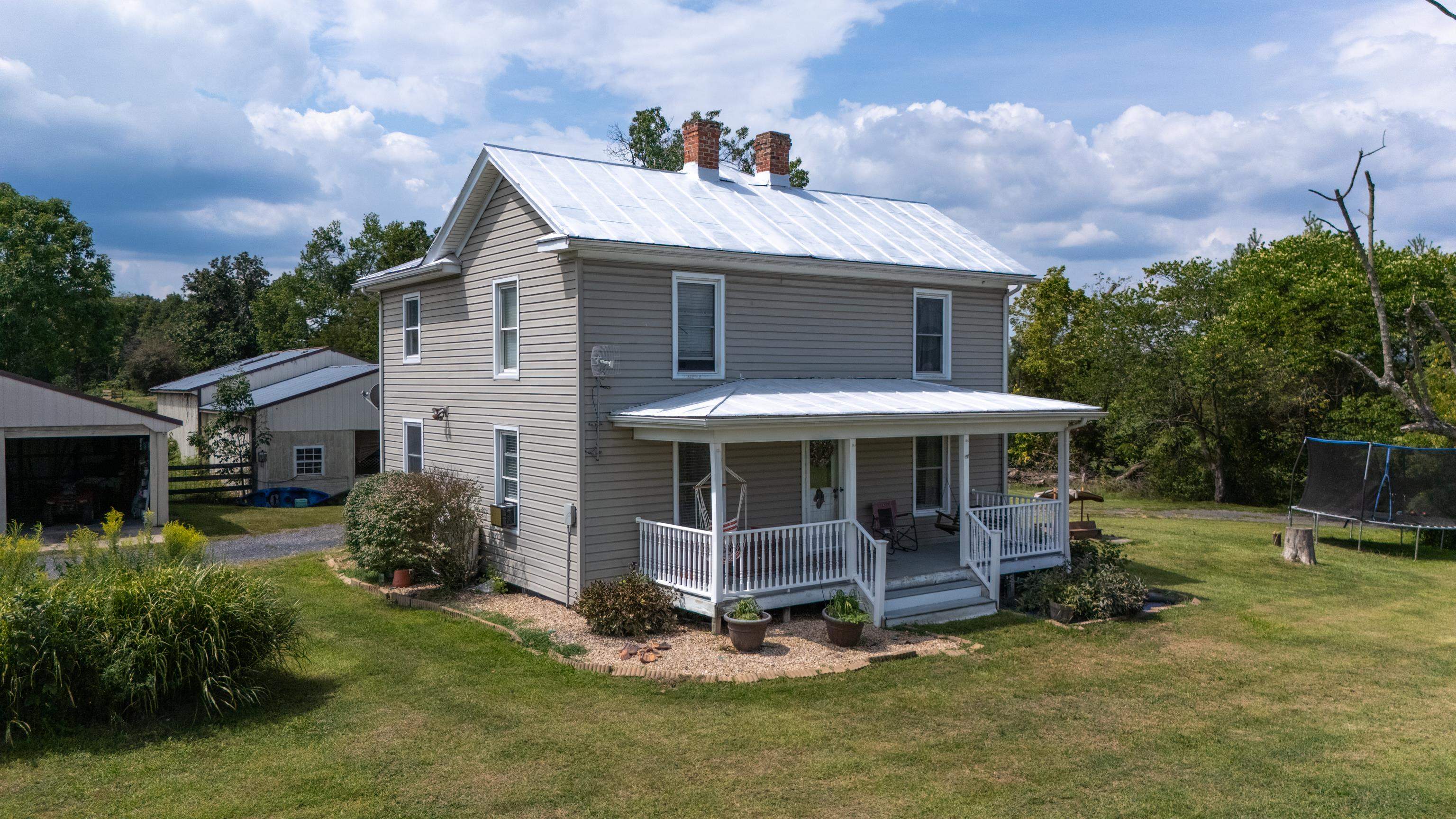 1589 DAM TOWN RD, FORT DEFIANCE, Virginia 24437, 4 Bedrooms Bedrooms, ,1 BathroomBathrooms,Residential,1589 DAM TOWN RD,681467 MLS # 681467 1589 DAM TOWN RD, FORT DEFIANCE, Virginia 24437, 4 Bedrooms Bedrooms, ,1 BathroomBathrooms,Residential,1589 DAM TOWN RD,681467 MLS # 681467