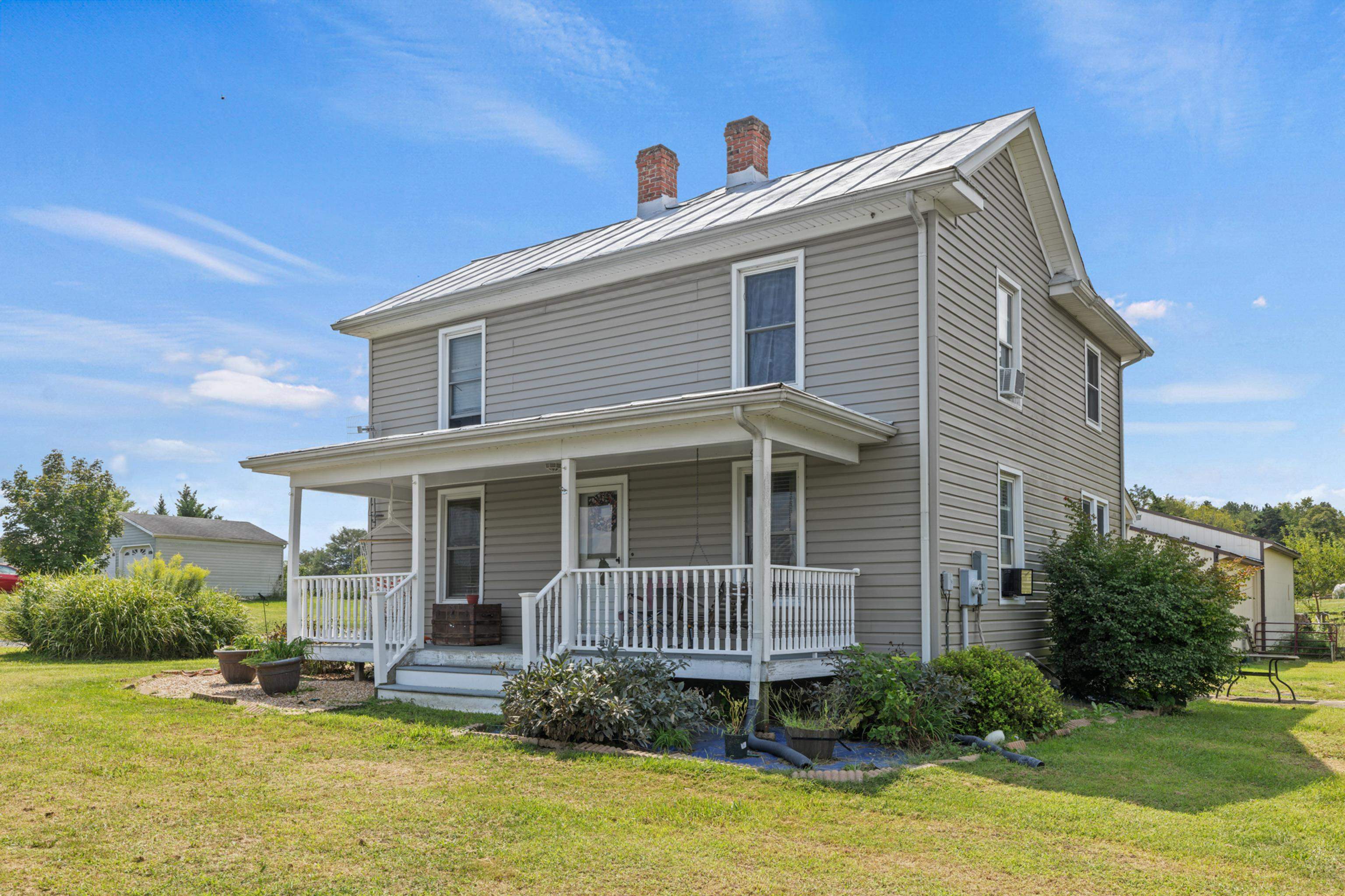 1589 DAM TOWN RD, FORT DEFIANCE, Virginia 24437, 4 Bedrooms Bedrooms, ,1 BathroomBathrooms,Residential,1589 DAM TOWN RD,681467 MLS # 681467 1589 DAM TOWN RD, FORT DEFIANCE, Virginia 24437, 4 Bedrooms Bedrooms, ,1 BathroomBathrooms,Residential,1589 DAM TOWN RD,681467 MLS # 681467