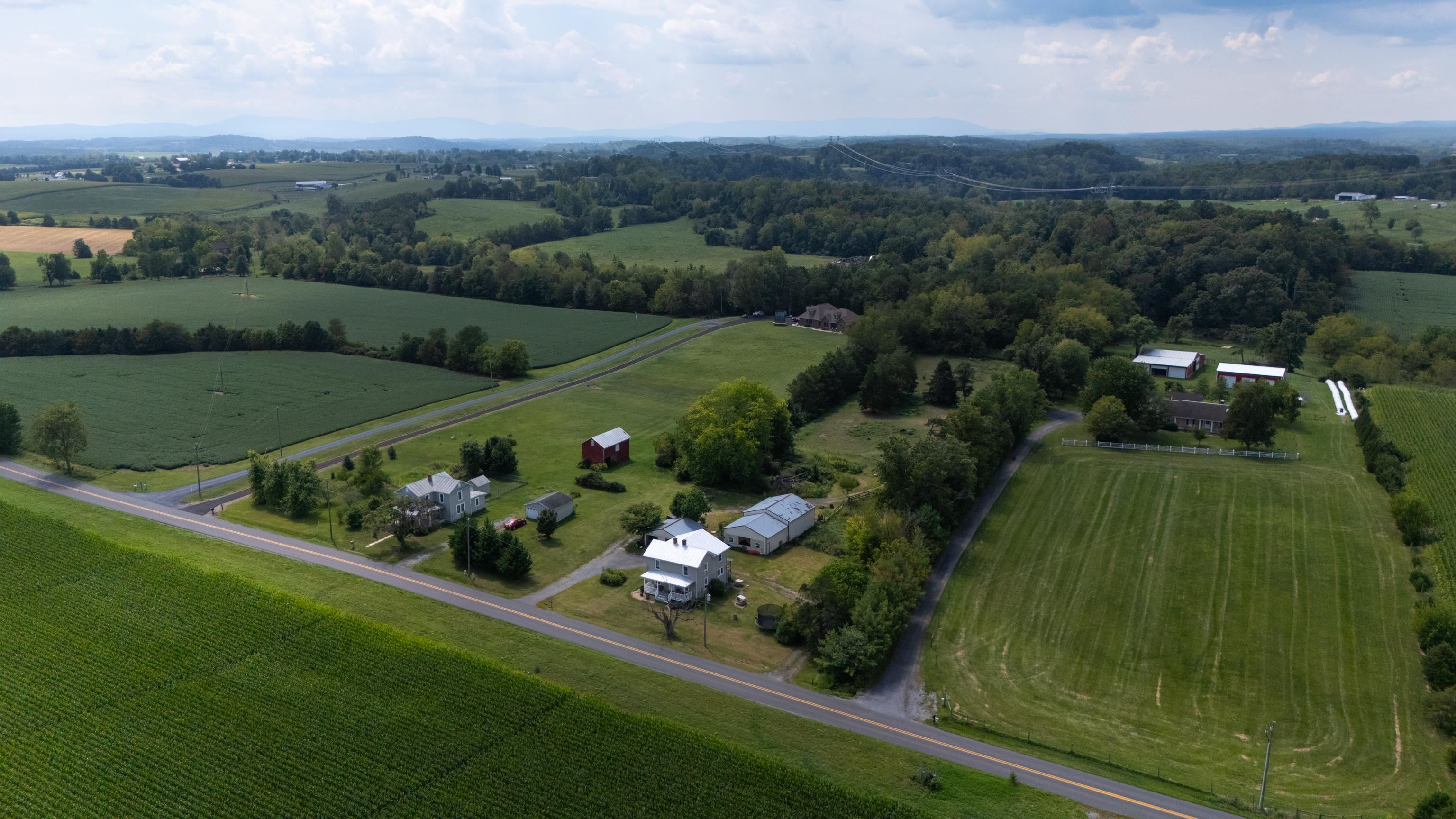 1589 DAM TOWN RD, FORT DEFIANCE, Virginia 24437, 4 Bedrooms Bedrooms, ,1 BathroomBathrooms,Residential,1589 DAM TOWN RD,681467 MLS # 681467 1589 DAM TOWN RD, FORT DEFIANCE, Virginia 24437, 4 Bedrooms Bedrooms, ,1 BathroomBathrooms,Residential,1589 DAM TOWN RD,681467 MLS # 681467