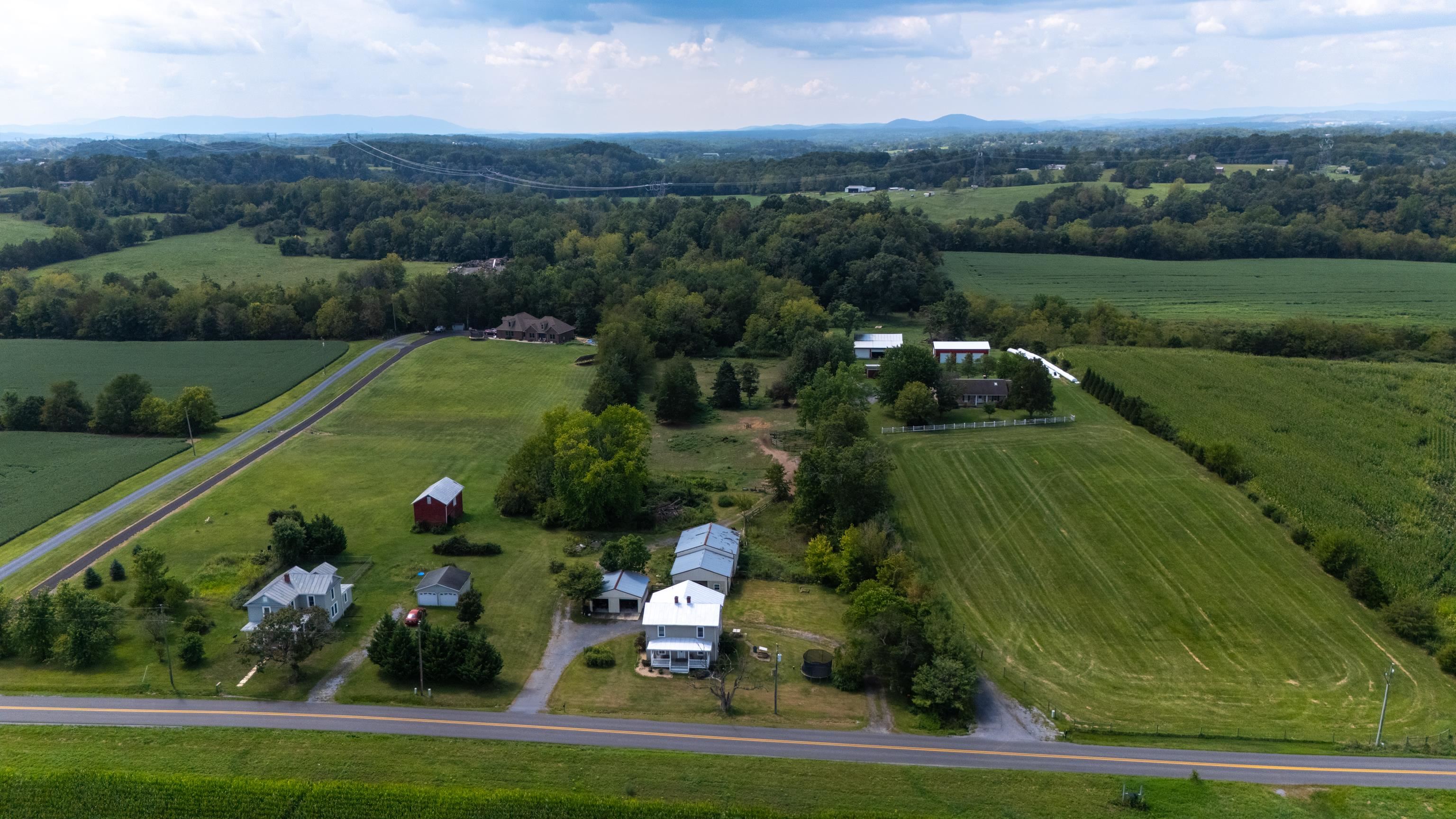 1589 DAM TOWN RD, FORT DEFIANCE, Virginia 24437, 4 Bedrooms Bedrooms, ,1 BathroomBathrooms,Residential,1589 DAM TOWN RD,681467 MLS # 681467 1589 DAM TOWN RD, FORT DEFIANCE, Virginia 24437, 4 Bedrooms Bedrooms, ,1 BathroomBathrooms,Residential,1589 DAM TOWN RD,681467 MLS # 681467