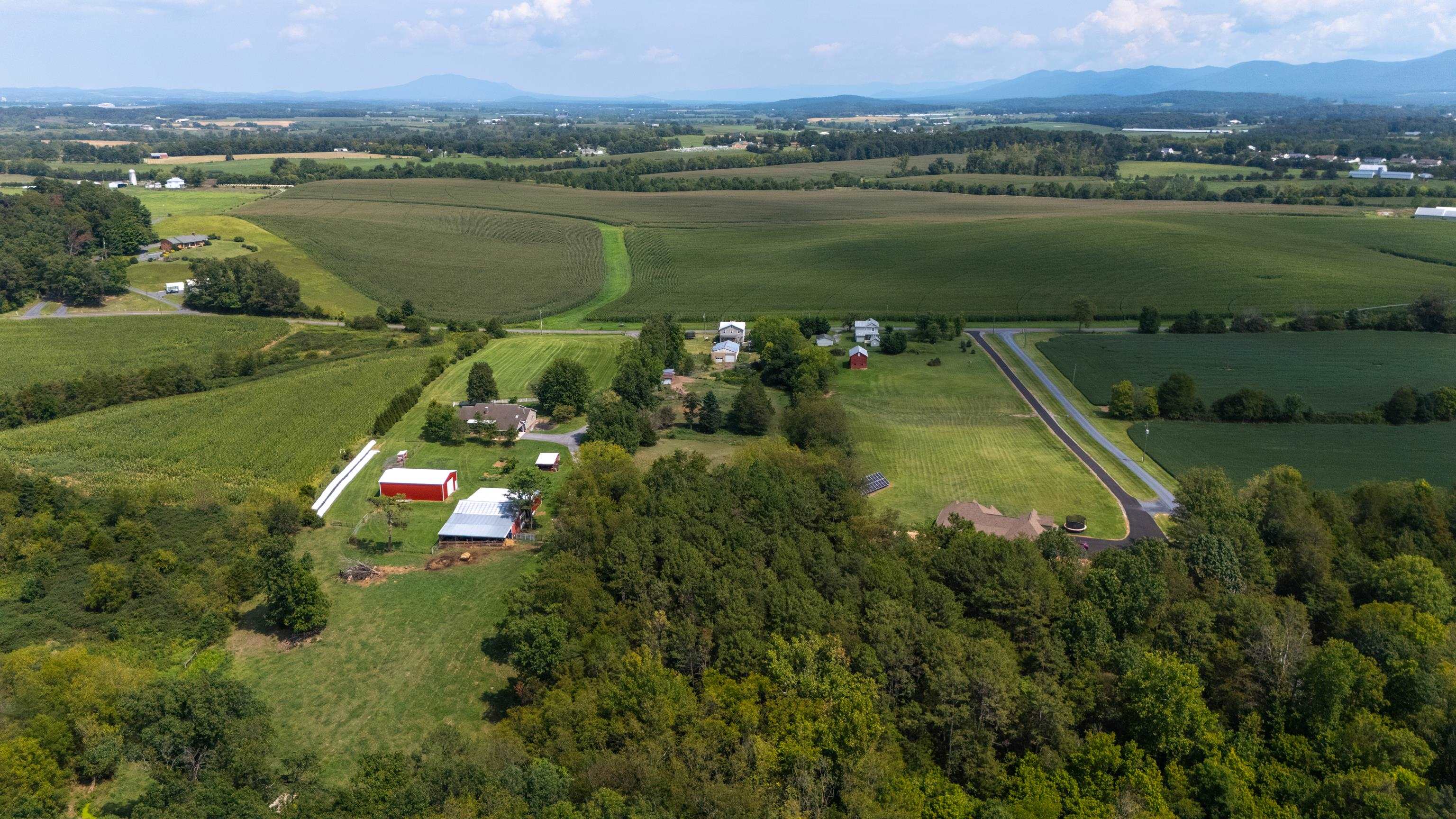 1589 DAM TOWN RD, FORT DEFIANCE, Virginia 24437, 4 Bedrooms Bedrooms, ,1 BathroomBathrooms,Residential,1589 DAM TOWN RD,681467 MLS # 681467 1589 DAM TOWN RD, FORT DEFIANCE, Virginia 24437, 4 Bedrooms Bedrooms, ,1 BathroomBathrooms,Residential,1589 DAM TOWN RD,681467 MLS # 681467