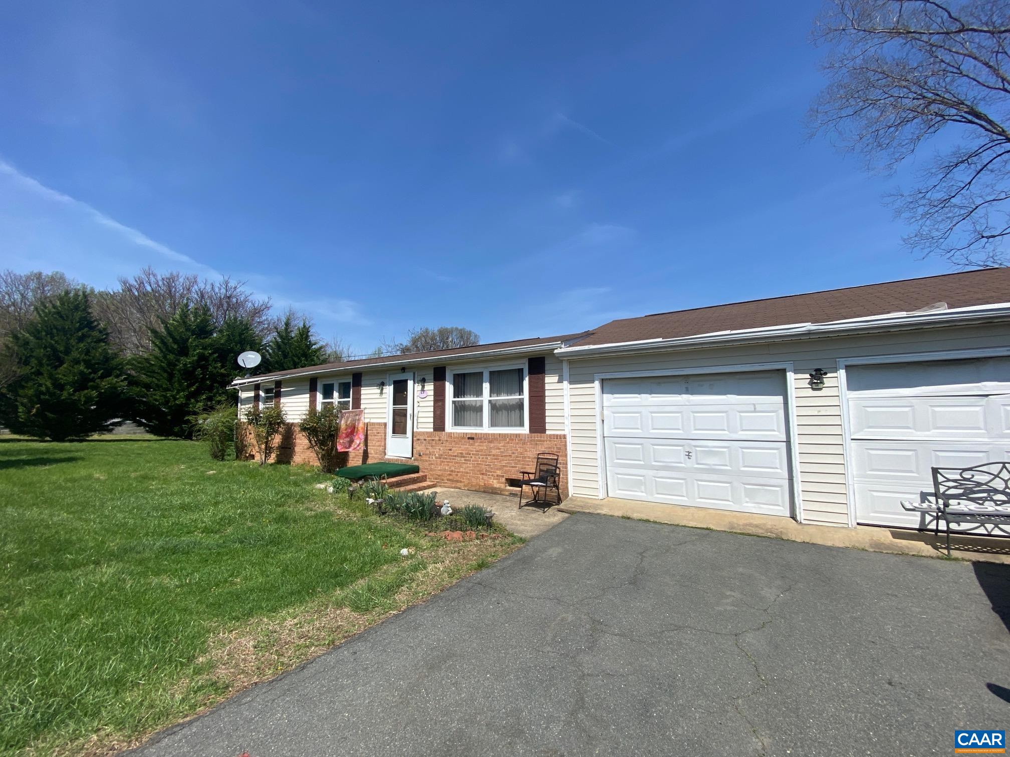 12031 BROWNTOWN RD, GORDONSVILLE, Virginia 22942, 3 Bedrooms Bedrooms, ,1 BathroomBathrooms,Residential,12031 BROWNTOWN RD,675362 MLS # 675362