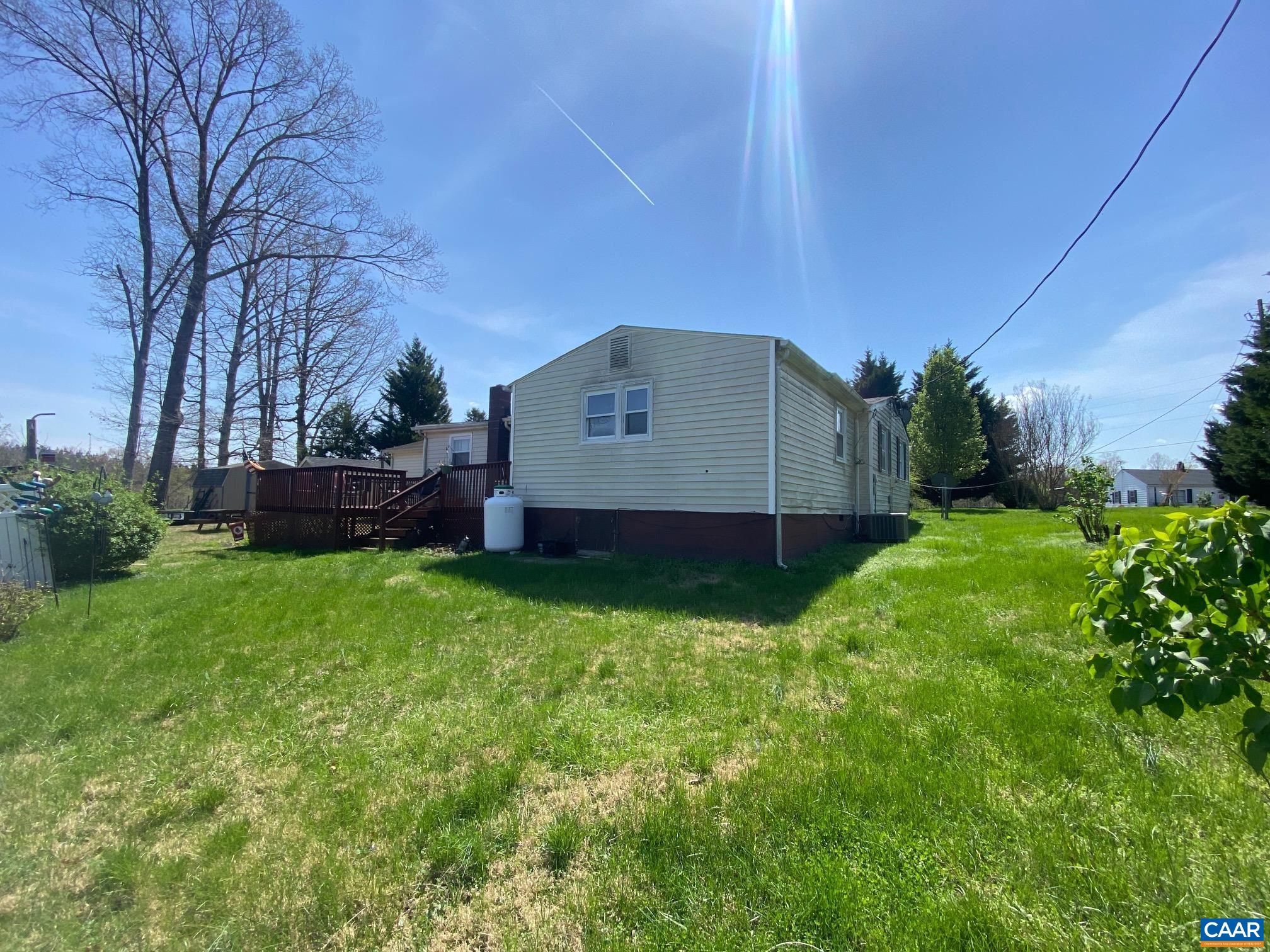 12031 BROWNTOWN RD, GORDONSVILLE, Virginia 22942, 3 Bedrooms Bedrooms, ,1 BathroomBathrooms,Residential,12031 BROWNTOWN RD,675362 MLS # 675362
