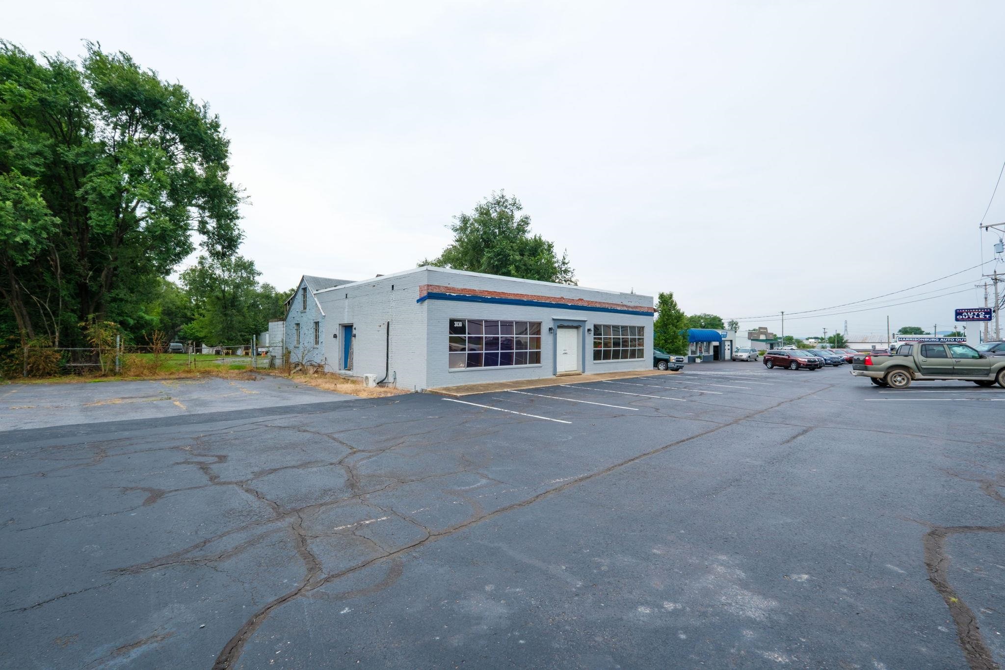 3030 S MAIN ST, HARRISONBURG, Virginia 22801, ,Commercial,3030 S MAIN ST,681473 MLS # 681473