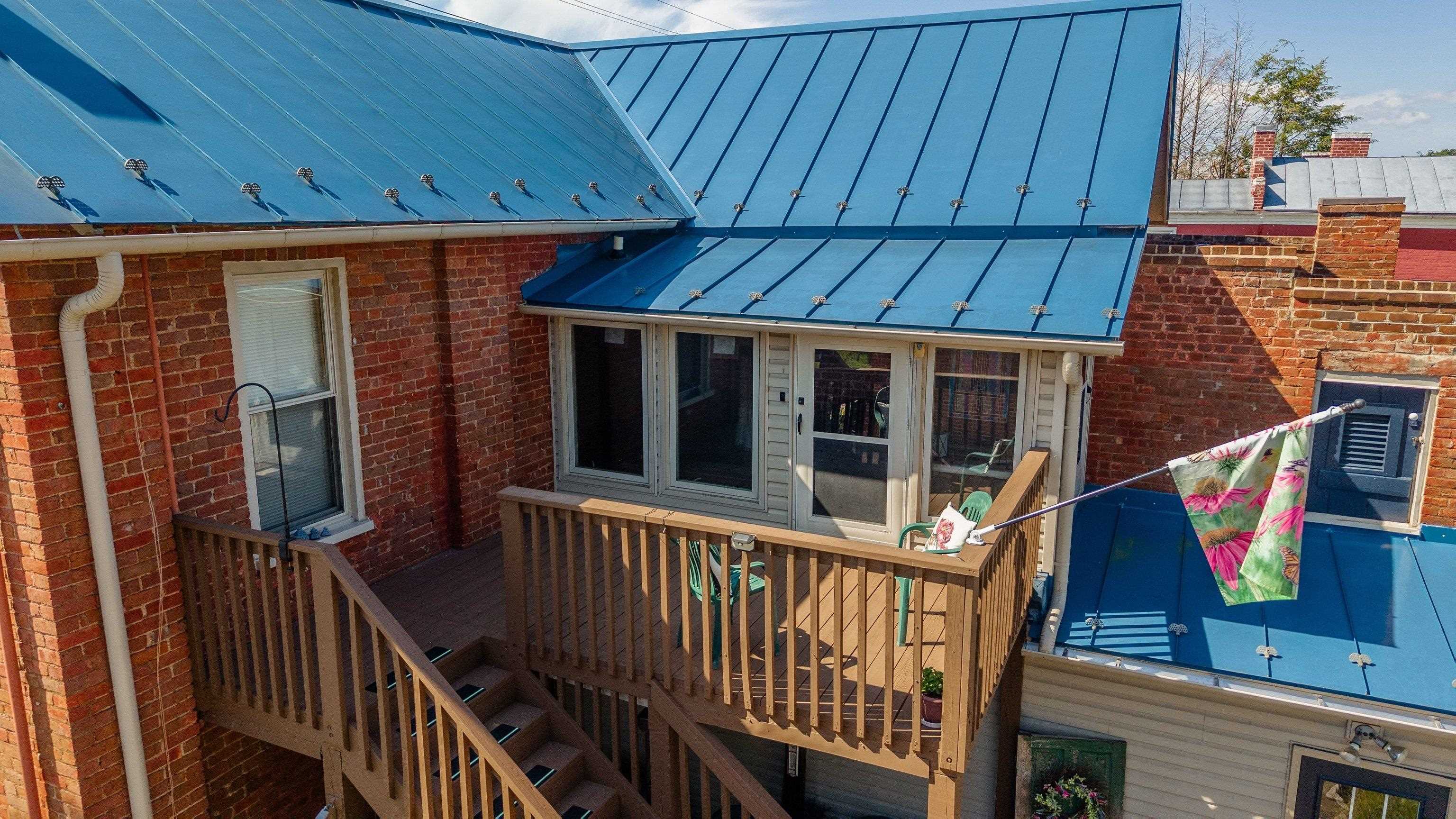 405 N MAIN ST, BRIDGEWATER, Virginia 22812, ,Commercial,405 N MAIN ST,681510 MLS # 681510