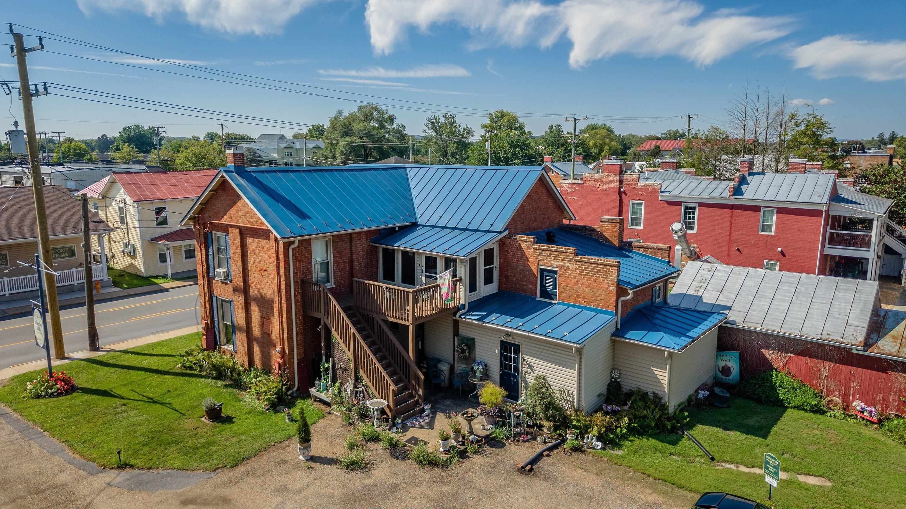 405 N MAIN ST, BRIDGEWATER, Virginia 22812, ,Commercial,405 N MAIN ST,681510 MLS # 681510
