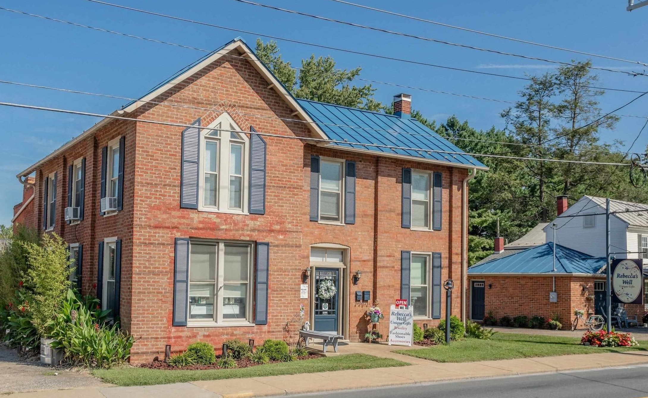 405 N MAIN ST, BRIDGEWATER, Virginia 22812, ,Commercial,405 N MAIN ST,681510 MLS # 681510