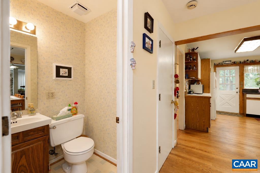 1616 KING MOUNTAIN RD, CHARLOTTESVILLE, Virginia 22901, 5 Bedrooms Bedrooms, ,4 BathroomsBathrooms,Residential,1616 KING MOUNTAIN RD,681333 MLS # 681333 1616 KING MOUNTAIN RD, CHARLOTTESVILLE, Virginia 22901, 5 Bedrooms Bedrooms, ,4 BathroomsBathrooms,Residential,1616 KING MOUNTAIN RD,681333 MLS # 681333