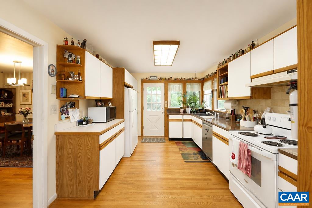 1616 KING MOUNTAIN RD, CHARLOTTESVILLE, Virginia 22901, 5 Bedrooms Bedrooms, ,4 BathroomsBathrooms,Residential,1616 KING MOUNTAIN RD,681333 MLS # 681333 1616 KING MOUNTAIN RD, CHARLOTTESVILLE, Virginia 22901, 5 Bedrooms Bedrooms, ,4 BathroomsBathrooms,Residential,1616 KING MOUNTAIN RD,681333 MLS # 681333