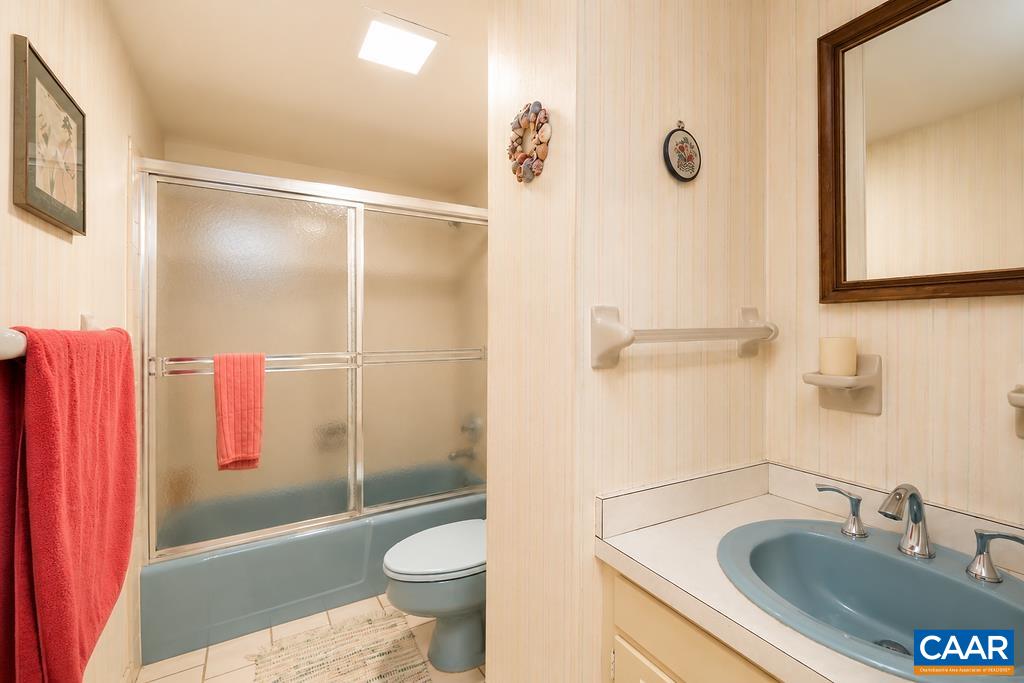 1616 KING MOUNTAIN RD, CHARLOTTESVILLE, Virginia 22901, 5 Bedrooms Bedrooms, ,4 BathroomsBathrooms,Residential,1616 KING MOUNTAIN RD,681333 MLS # 681333 1616 KING MOUNTAIN RD, CHARLOTTESVILLE, Virginia 22901, 5 Bedrooms Bedrooms, ,4 BathroomsBathrooms,Residential,1616 KING MOUNTAIN RD,681333 MLS # 681333