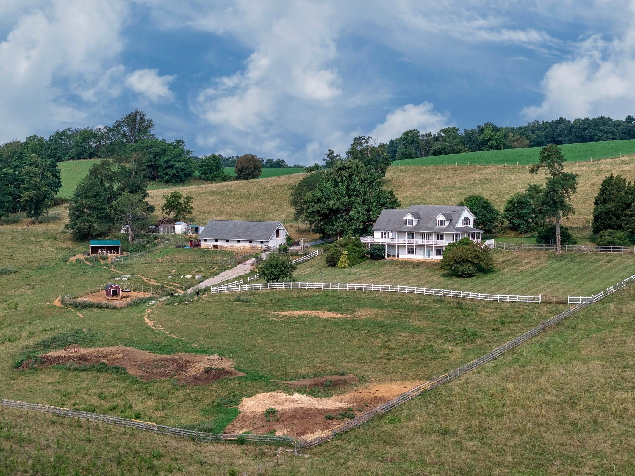 143 MCCLURE BLVD, FAIRFIELD, Virginia 24435, 3 Bedrooms Bedrooms, ,3 BathroomsBathrooms,Residential,143 McClure Blvd Fairfield, VA 24435,143 MCCLURE BLVD,681474 MLS # 681474 143 MCCLURE BLVD, FAIRFIELD, Virginia 24435, 3 Bedrooms Bedrooms, ,3 BathroomsBathrooms,Residential,143 McClure Blvd Fairfield, VA 24435,143 MCCLURE BLVD,681474 MLS # 681474