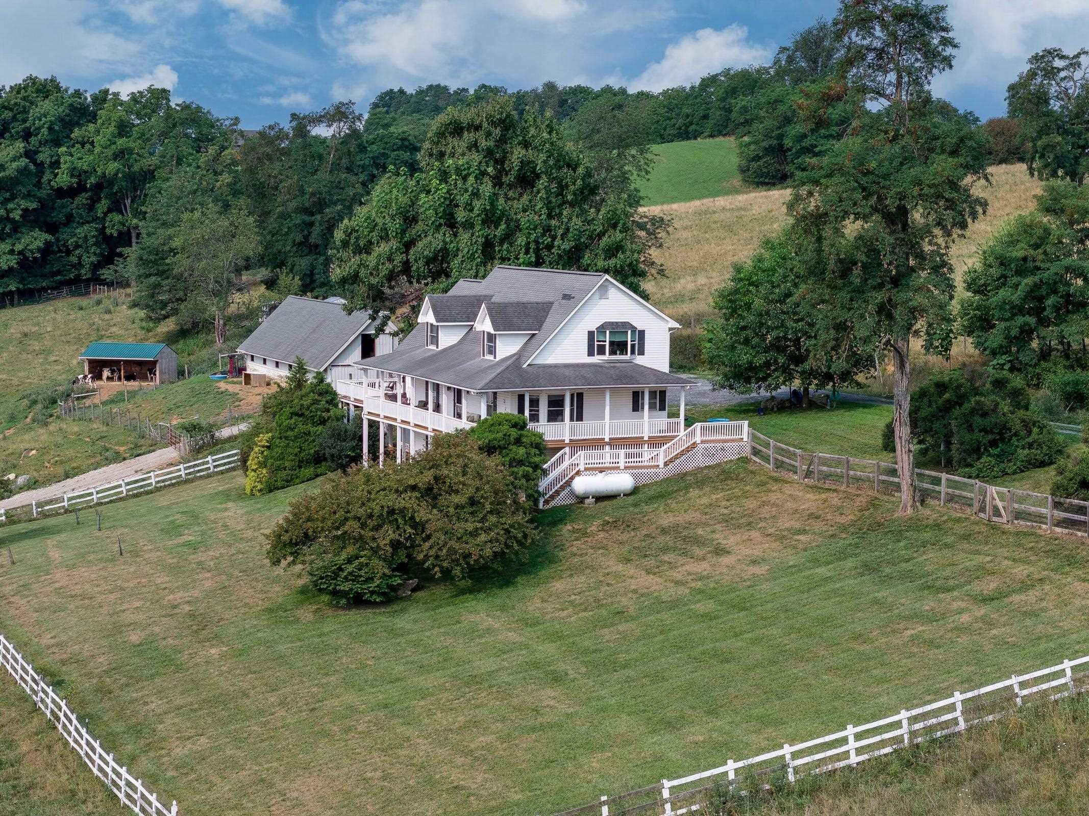 This property offers endless possibilities for equestrians, hobby farmers, animal lovers, or anyone seeking peaceful country living with breathtaking mountain views. This property offers endless possibilities for equestrians, hobby farmers, animal lovers, or anyone seeking peaceful country living with breathtaking mountain views.