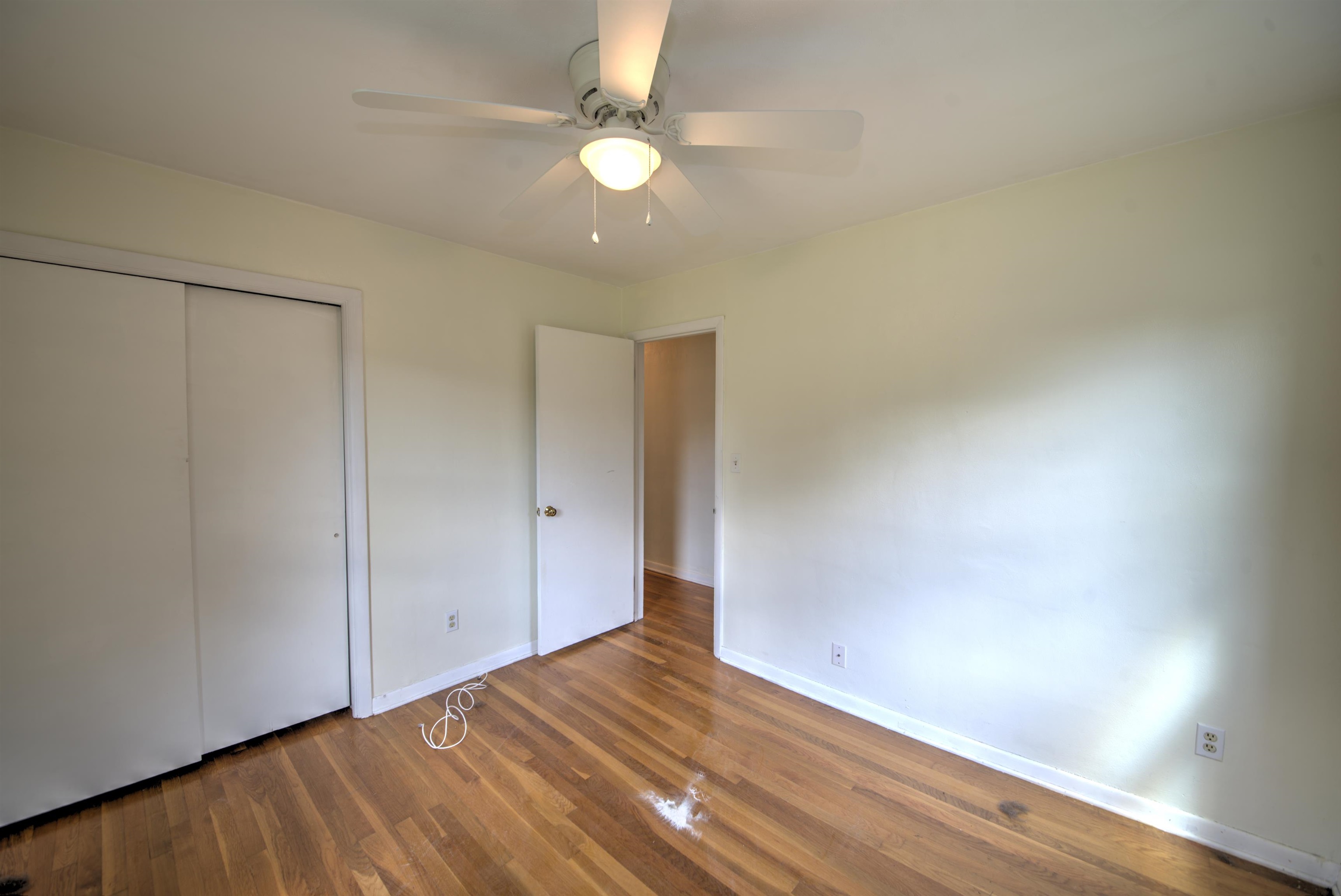 1061 JEFFERSON AVE, WAYNESBORO, Virginia 22980, 4 Bedrooms Bedrooms, ,1 BathroomBathrooms,Residential,1061 JEFFERSON AVE,681508 MLS # 681508 1061 JEFFERSON AVE, WAYNESBORO, Virginia 22980, 4 Bedrooms Bedrooms, ,1 BathroomBathrooms,Residential,1061 JEFFERSON AVE,681508 MLS # 681508