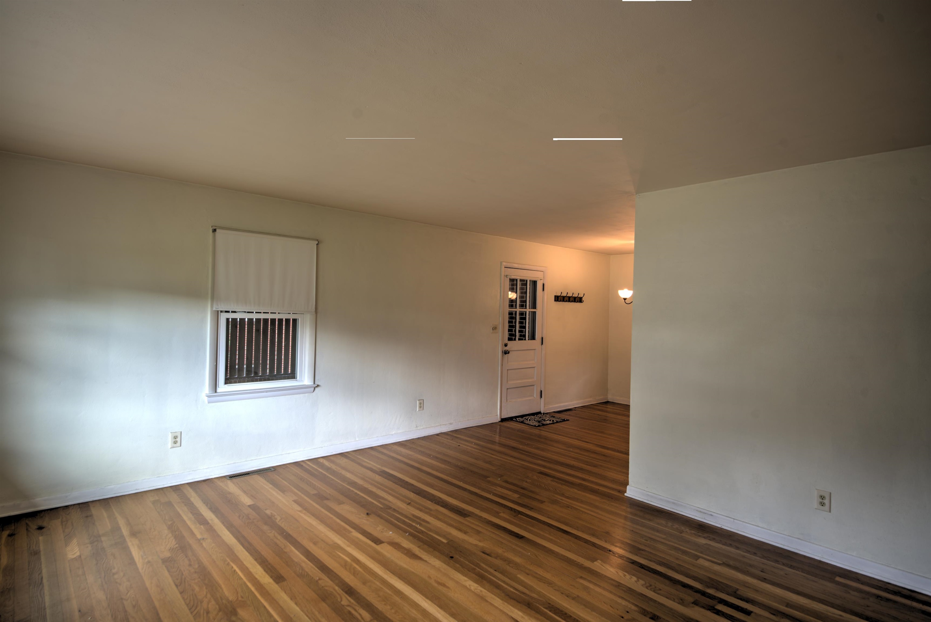 1061 JEFFERSON AVE, WAYNESBORO, Virginia 22980, 4 Bedrooms Bedrooms, ,1 BathroomBathrooms,Residential,1061 JEFFERSON AVE,681508 MLS # 681508 1061 JEFFERSON AVE, WAYNESBORO, Virginia 22980, 4 Bedrooms Bedrooms, ,1 BathroomBathrooms,Residential,1061 JEFFERSON AVE,681508 MLS # 681508