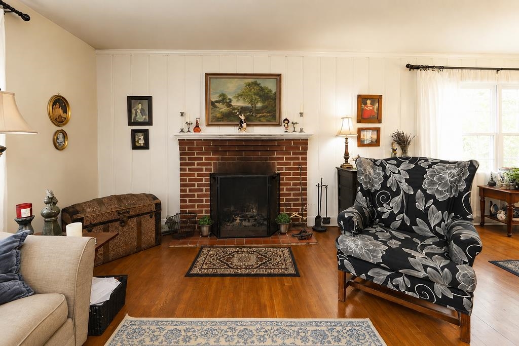 219 ROBIN RD, WAYNESBORO, Virginia 22980, 3 Bedrooms Bedrooms, ,1 BathroomBathrooms,Residential,219 ROBIN RD,681509 MLS # 681509 219 ROBIN RD, WAYNESBORO, Virginia 22980, 3 Bedrooms Bedrooms, ,1 BathroomBathrooms,Residential,219 ROBIN RD,681509 MLS # 681509