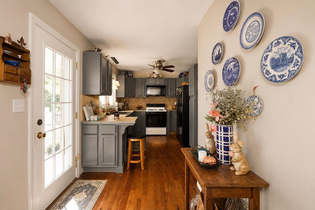 219 ROBIN RD, WAYNESBORO, Virginia 22980, 3 Bedrooms Bedrooms, ,1 BathroomBathrooms,Residential,219 ROBIN RD,681509 MLS # 681509 219 ROBIN RD, WAYNESBORO, Virginia 22980, 3 Bedrooms Bedrooms, ,1 BathroomBathrooms,Residential,219 ROBIN RD,681509 MLS # 681509
