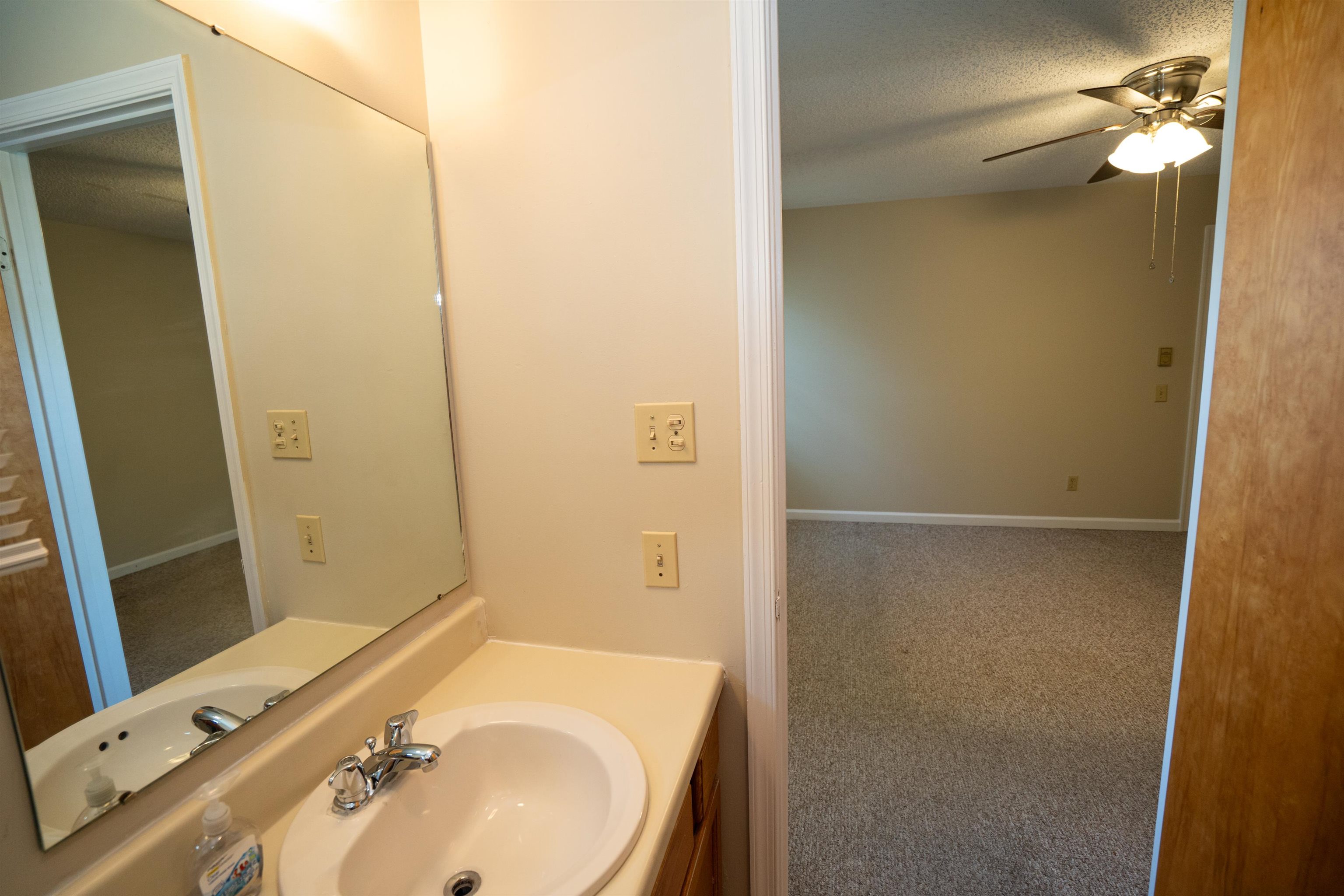 536 E WASHINGTON ST, HARRISONBURG, Virginia 22802, 3 Bedrooms Bedrooms, ,2 BathroomsBathrooms,Residential,536 E WASHINGTON ST,681514 MLS # 681514
