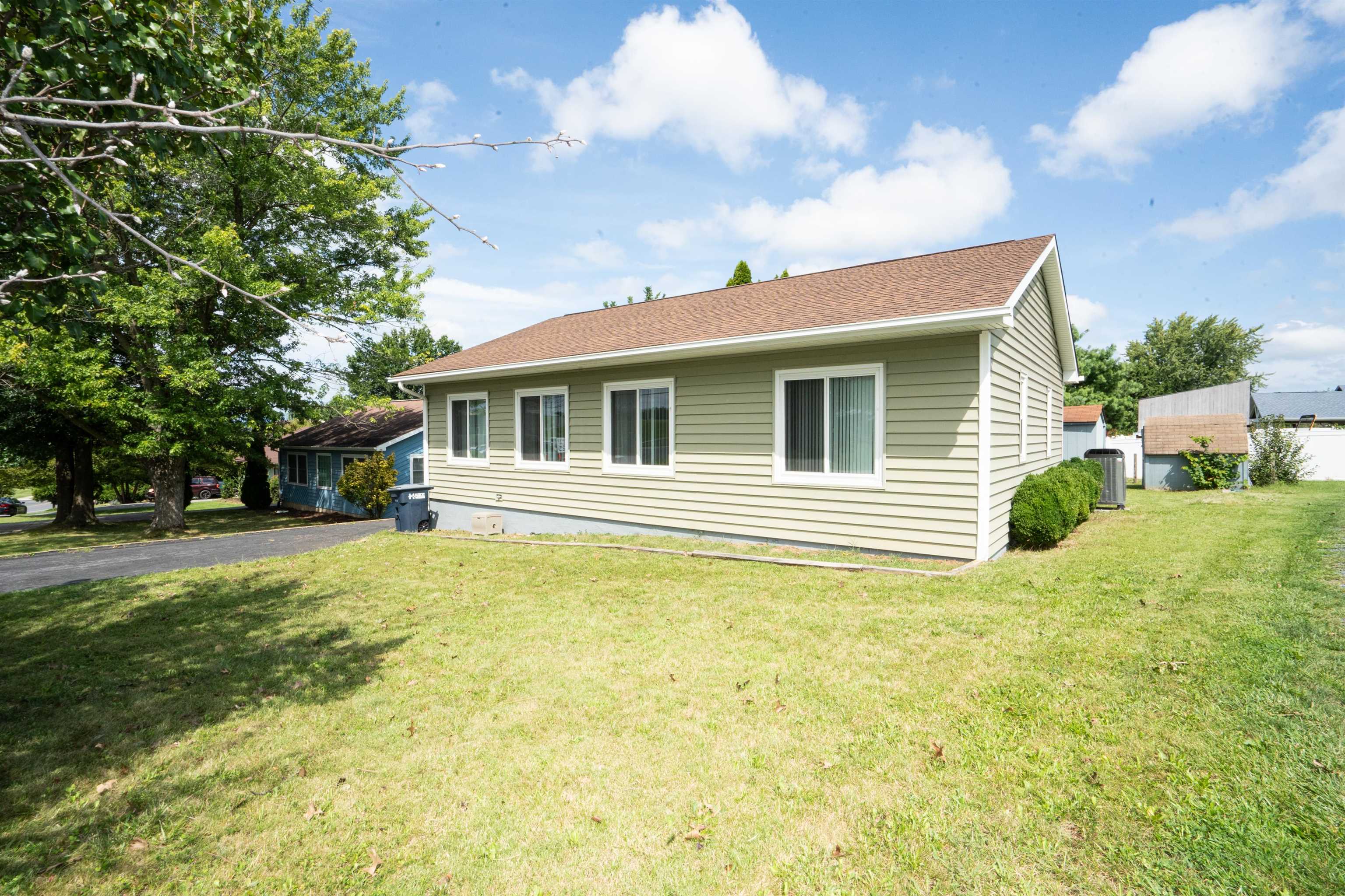 536 E WASHINGTON ST, HARRISONBURG, Virginia 22802, 3 Bedrooms Bedrooms, ,2 BathroomsBathrooms,Residential,536 E WASHINGTON ST,681514 MLS # 681514