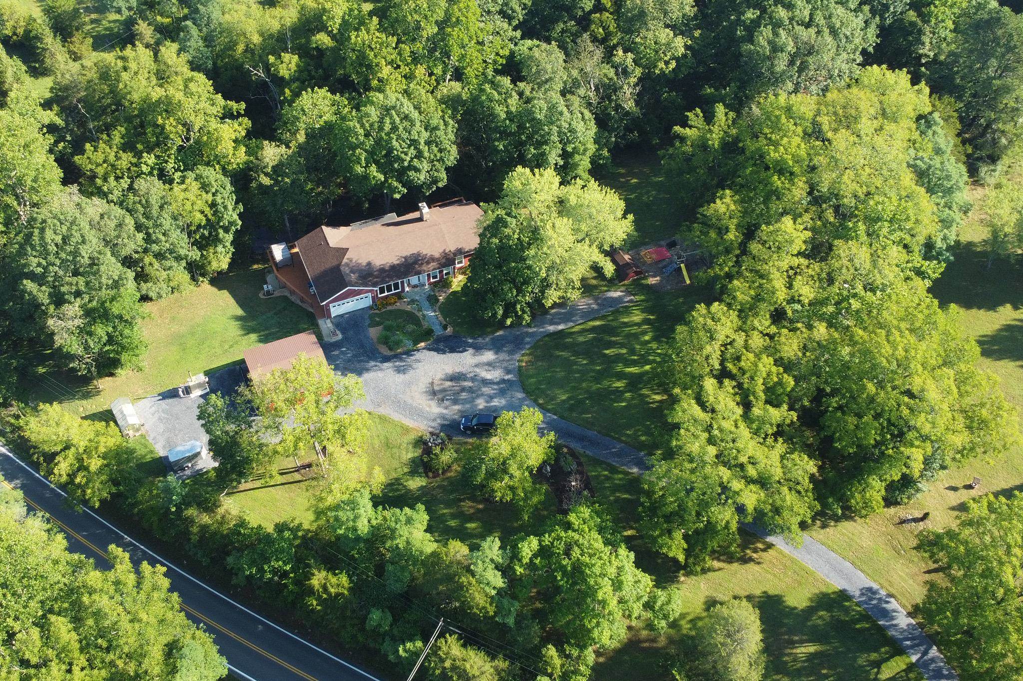 1769 PARKERSBURG TPKE, SWOOPE, Virginia 24479, 4 Bedrooms Bedrooms, ,3 BathroomsBathrooms,Residential,1769 PARKERSBURG TPKE,681515 MLS # 681515 1769 PARKERSBURG TPKE, SWOOPE, Virginia 24479, 4 Bedrooms Bedrooms, ,3 BathroomsBathrooms,Residential,1769 PARKERSBURG TPKE,681515 MLS # 681515