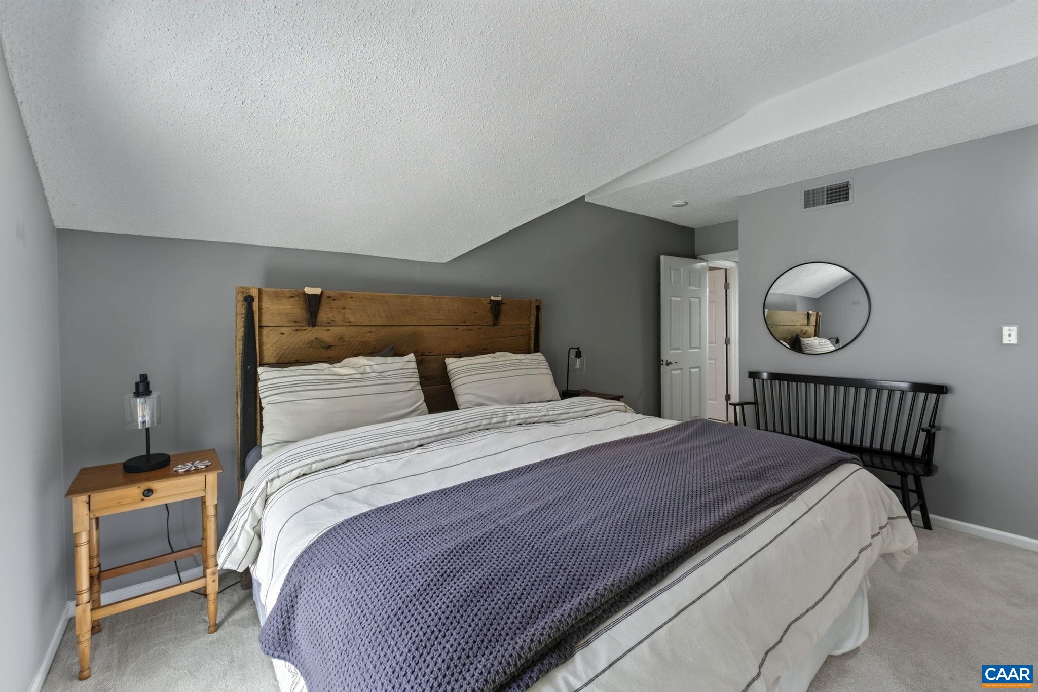 2072 STONE RIDGE CONDOS, WINTERGREEN, Virginia 22967, 2 Bedrooms Bedrooms, ,2 BathroomsBathrooms,Residential,2072 STONE RIDGE CONDOS,681516 MLS # 681516