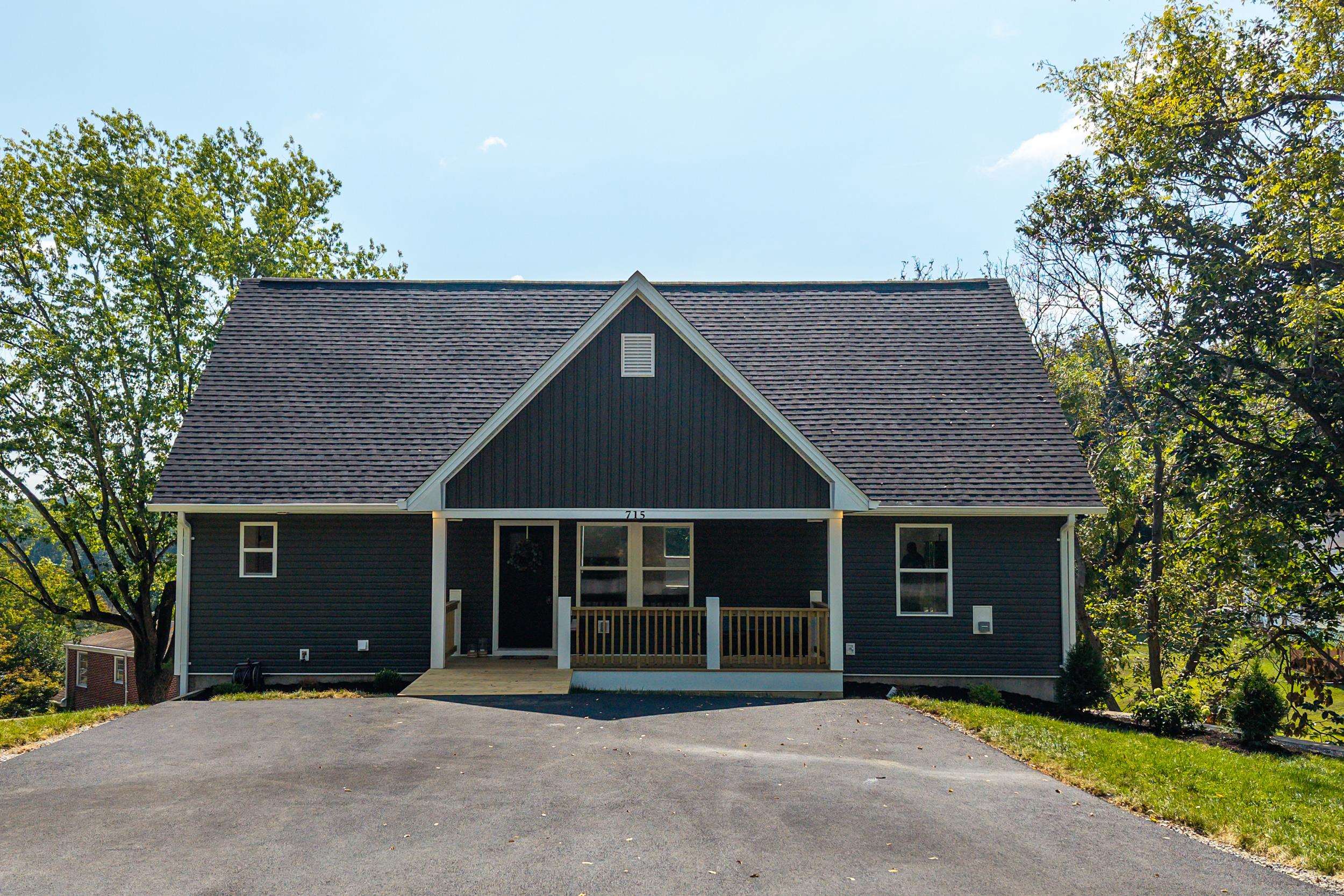 715 HILLCREST DR, STAUNTON, Virginia 24401, 5 Bedrooms Bedrooms, ,3 BathroomsBathrooms,Residential,715 HILLCREST DR,680895 MLS # 680895 715 HILLCREST DR, STAUNTON, Virginia 24401, 5 Bedrooms Bedrooms, ,3 BathroomsBathrooms,Residential,715 HILLCREST DR,680895 MLS # 680895