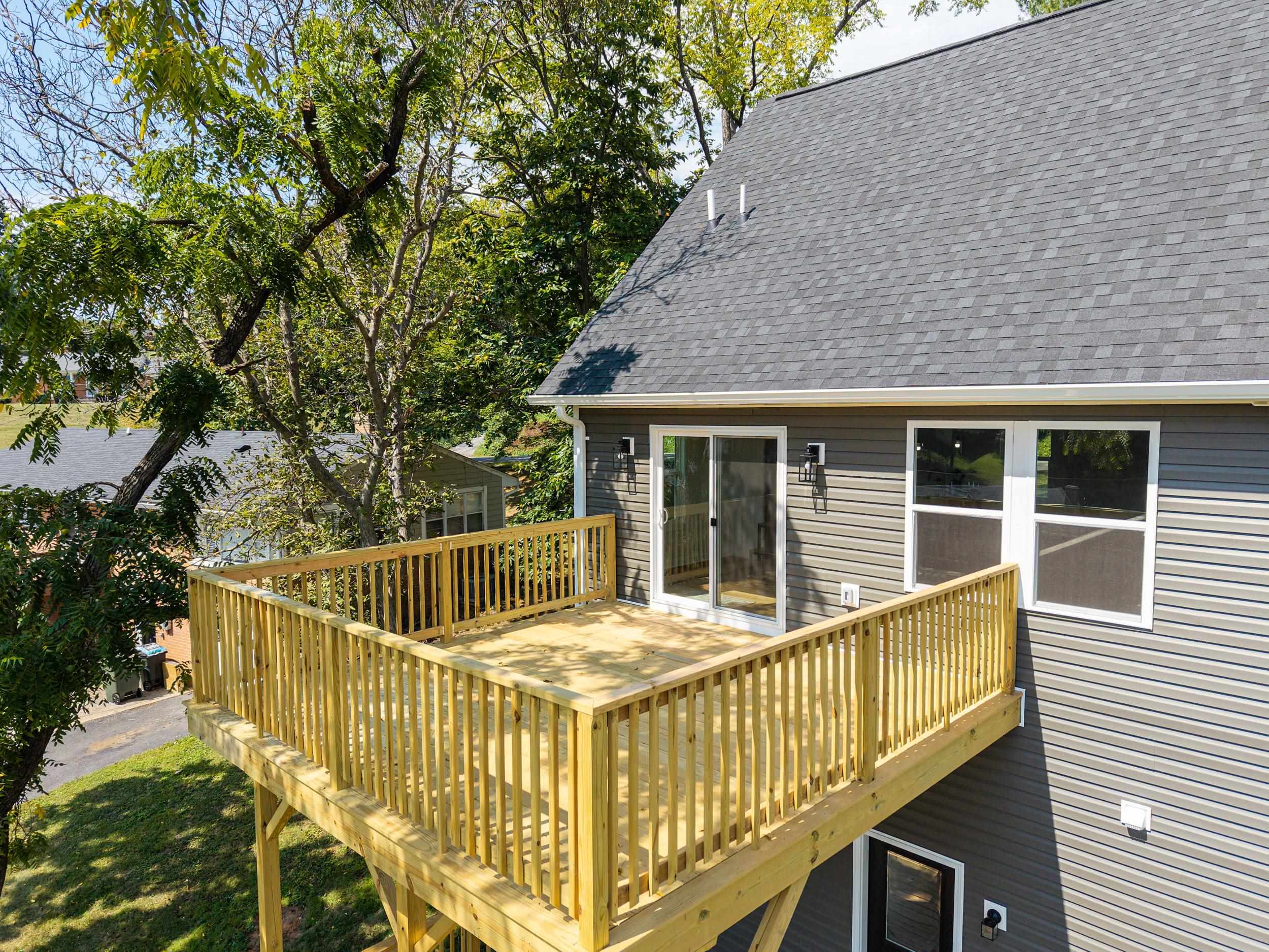 715 HILLCREST DR, STAUNTON, Virginia 24401, 5 Bedrooms Bedrooms, ,3 BathroomsBathrooms,Residential,715 HILLCREST DR,680895 MLS # 680895 715 HILLCREST DR, STAUNTON, Virginia 24401, 5 Bedrooms Bedrooms, ,3 BathroomsBathrooms,Residential,715 HILLCREST DR,680895 MLS # 680895