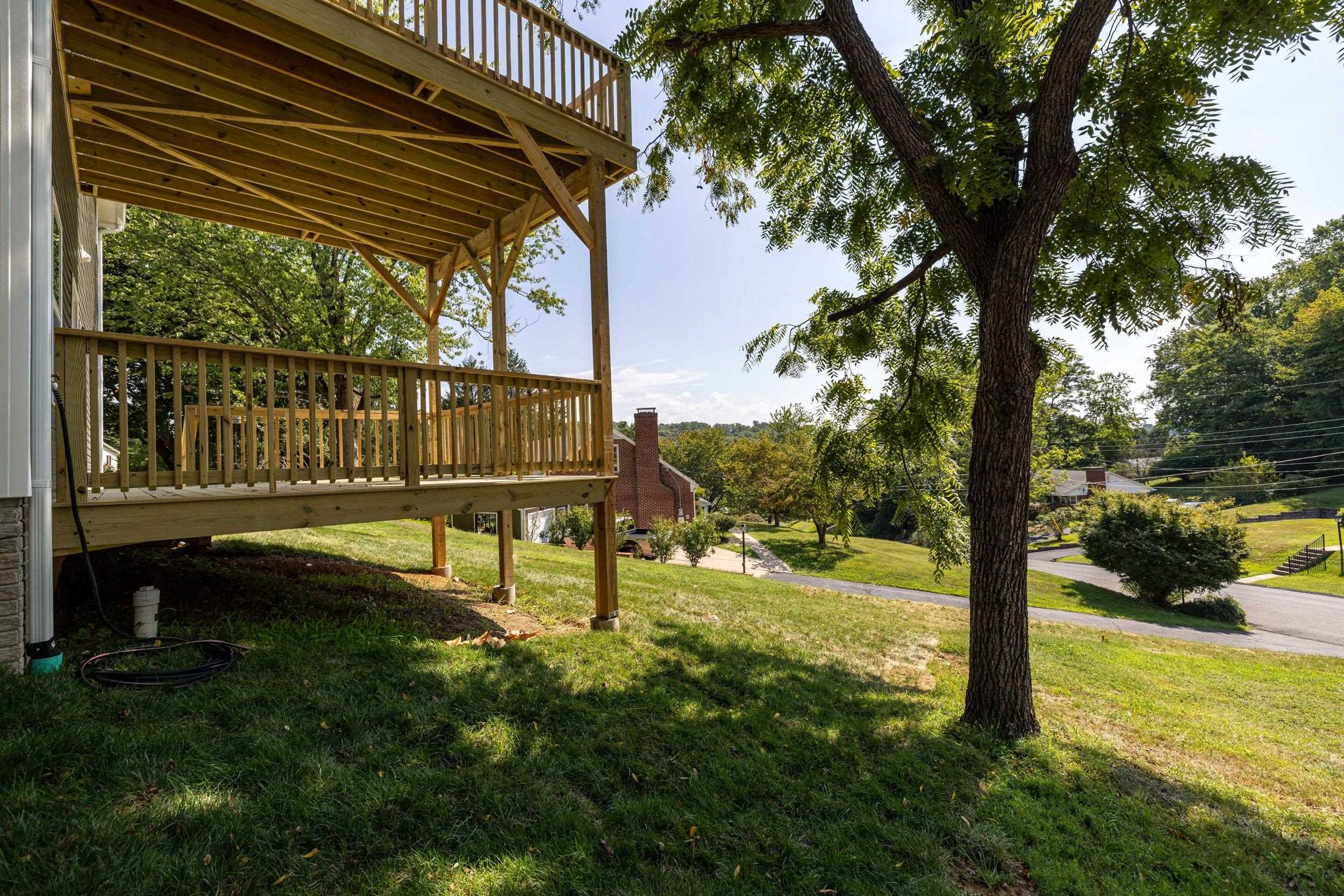 715 HILLCREST DR, STAUNTON, Virginia 24401, 5 Bedrooms Bedrooms, ,3 BathroomsBathrooms,Residential,715 HILLCREST DR,680895 MLS # 680895 715 HILLCREST DR, STAUNTON, Virginia 24401, 5 Bedrooms Bedrooms, ,3 BathroomsBathrooms,Residential,715 HILLCREST DR,680895 MLS # 680895