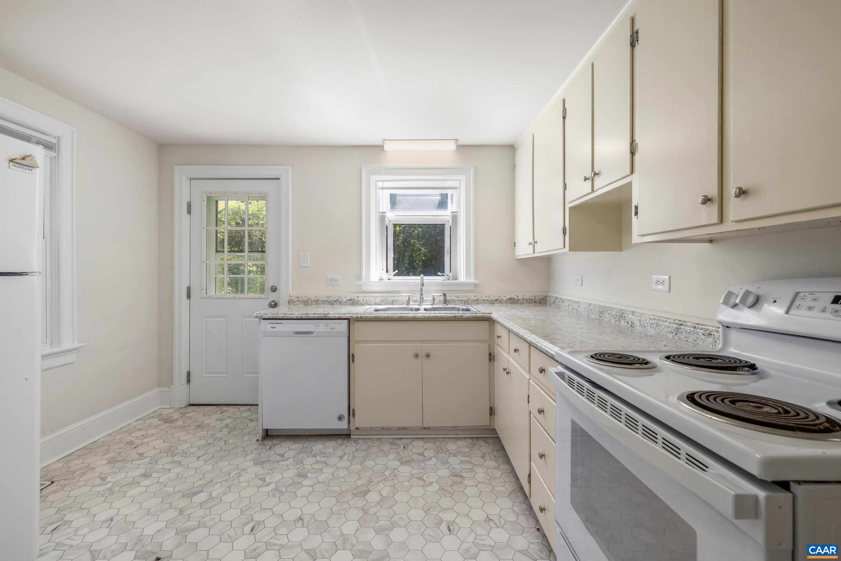 4057 RICHMOND RD, KESWICK, Virginia 22947, 3 Bedrooms Bedrooms, ,3 BathroomsBathrooms,Residential,4057 RICHMOND RD,681374 MLS # 681374 4057 RICHMOND RD, KESWICK, Virginia 22947, 3 Bedrooms Bedrooms, ,3 BathroomsBathrooms,Residential,4057 RICHMOND RD,681374 MLS # 681374