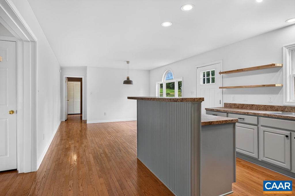 812 STEVENS COVE RD, LOVINGSTON, Virginia 22949, 3 Bedrooms Bedrooms, ,2 BathroomsBathrooms,Residential,812 STEVENS COVE RD,681520 MLS # 681520 812 STEVENS COVE RD, LOVINGSTON, Virginia 22949, 3 Bedrooms Bedrooms, ,2 BathroomsBathrooms,Residential,812 STEVENS COVE RD,681520 MLS # 681520