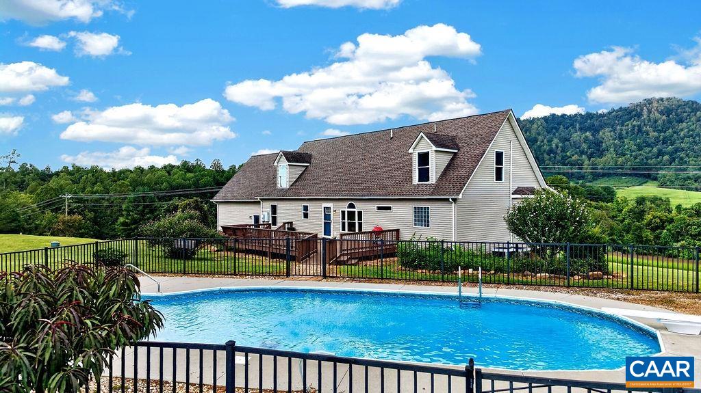 812 STEVENS COVE RD, LOVINGSTON, Virginia 22949, 3 Bedrooms Bedrooms, ,2 BathroomsBathrooms,Residential,812 STEVENS COVE RD,681520 MLS # 681520 812 STEVENS COVE RD, LOVINGSTON, Virginia 22949, 3 Bedrooms Bedrooms, ,2 BathroomsBathrooms,Residential,812 STEVENS COVE RD,681520 MLS # 681520