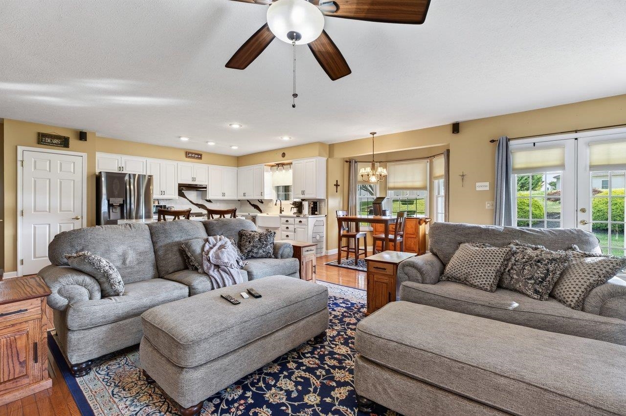 380 CONFEDERACY DR, PENN LAIRD, Virginia 22846, 4 Bedrooms Bedrooms, ,2 BathroomsBathrooms,Residential,380 CONFEDERACY DR,681522 MLS # 681522 380 CONFEDERACY DR, PENN LAIRD, Virginia 22846, 4 Bedrooms Bedrooms, ,2 BathroomsBathrooms,Residential,380 CONFEDERACY DR,681522 MLS # 681522