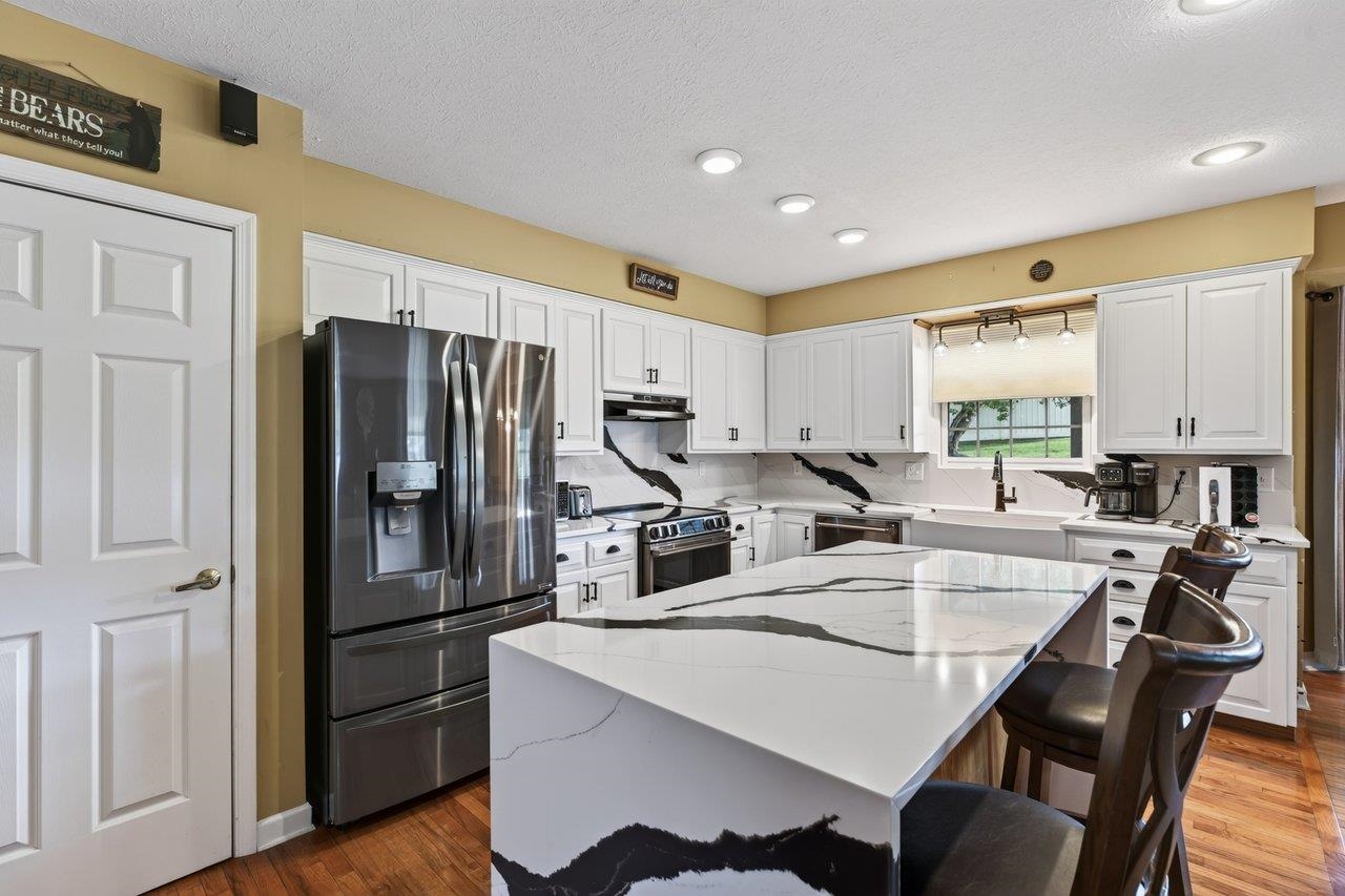 380 CONFEDERACY DR, PENN LAIRD, Virginia 22846, 4 Bedrooms Bedrooms, ,2 BathroomsBathrooms,Residential,380 CONFEDERACY DR,681522 MLS # 681522 380 CONFEDERACY DR, PENN LAIRD, Virginia 22846, 4 Bedrooms Bedrooms, ,2 BathroomsBathrooms,Residential,380 CONFEDERACY DR,681522 MLS # 681522