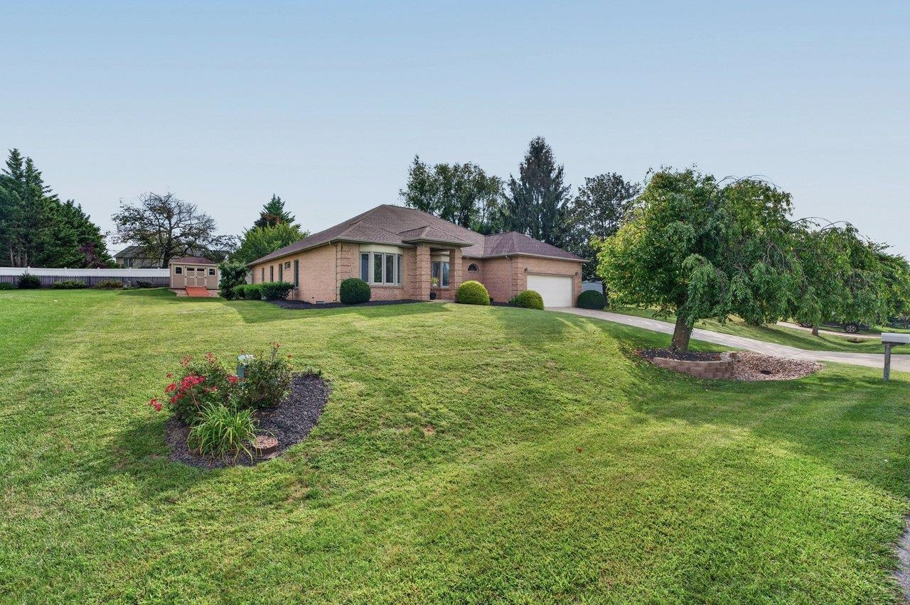 380 CONFEDERACY DR, PENN LAIRD, Virginia 22846, 4 Bedrooms Bedrooms, ,2 BathroomsBathrooms,Residential,380 CONFEDERACY DR,681522 MLS # 681522 380 CONFEDERACY DR, PENN LAIRD, Virginia 22846, 4 Bedrooms Bedrooms, ,2 BathroomsBathrooms,Residential,380 CONFEDERACY DR,681522 MLS # 681522