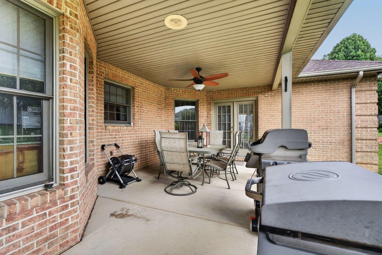 380 CONFEDERACY DR, PENN LAIRD, Virginia 22846, 4 Bedrooms Bedrooms, ,2 BathroomsBathrooms,Residential,380 CONFEDERACY DR,681522 MLS # 681522 380 CONFEDERACY DR, PENN LAIRD, Virginia 22846, 4 Bedrooms Bedrooms, ,2 BathroomsBathrooms,Residential,380 CONFEDERACY DR,681522 MLS # 681522