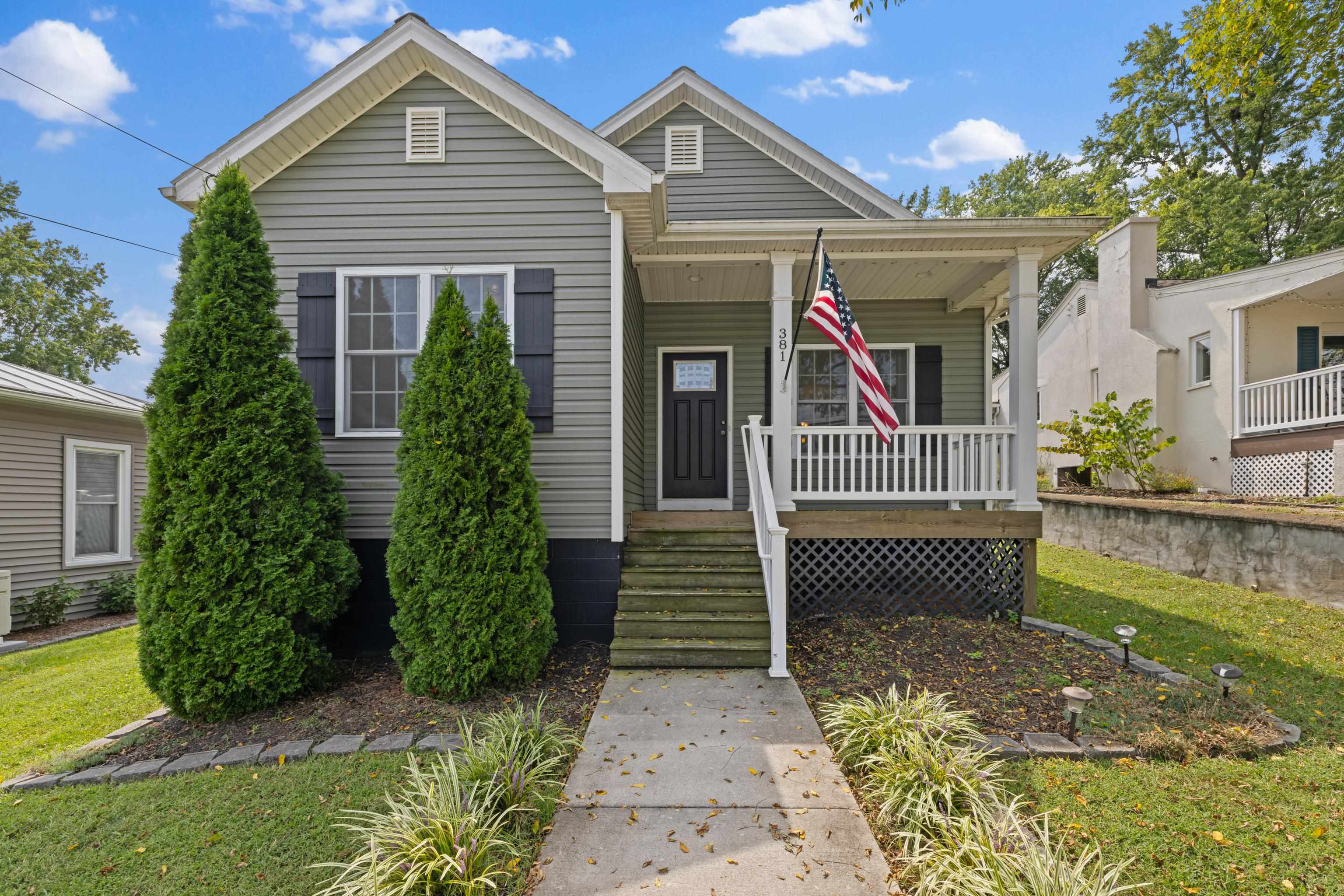 381 MILL ST, DAYTON, Virginia 22821, 3 Bedrooms Bedrooms, ,2 BathroomsBathrooms,Residential,Dayton Charmer,381 MILL ST,681523 MLS # 681523 381 MILL ST, DAYTON, Virginia 22821, 3 Bedrooms Bedrooms, ,2 BathroomsBathrooms,Residential,Dayton Charmer,381 MILL ST,681523 MLS # 681523