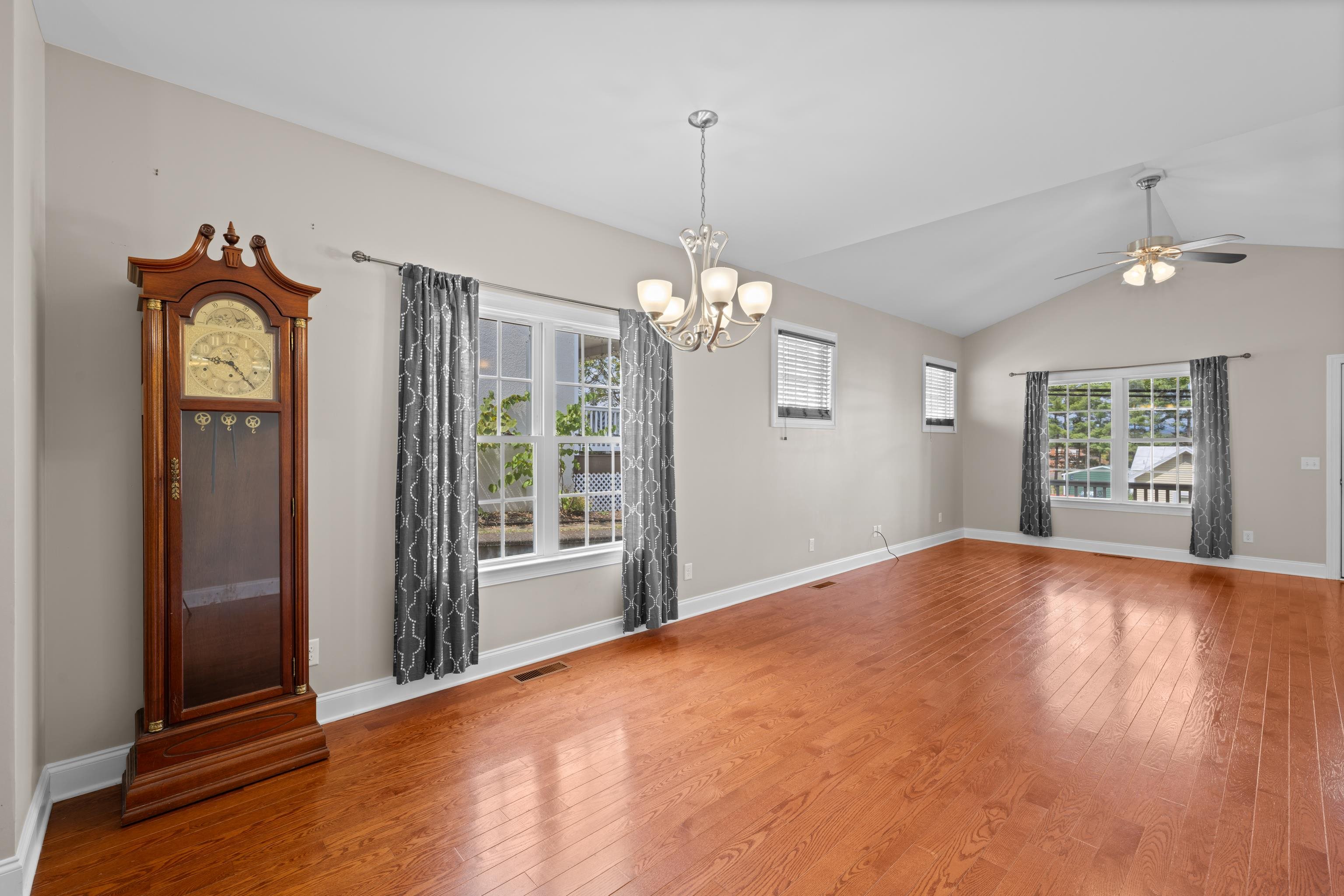 381 MILL ST, DAYTON, Virginia 22821, 3 Bedrooms Bedrooms, ,2 BathroomsBathrooms,Residential,Dayton Charmer,381 MILL ST,681523 MLS # 681523 381 MILL ST, DAYTON, Virginia 22821, 3 Bedrooms Bedrooms, ,2 BathroomsBathrooms,Residential,Dayton Charmer,381 MILL ST,681523 MLS # 681523