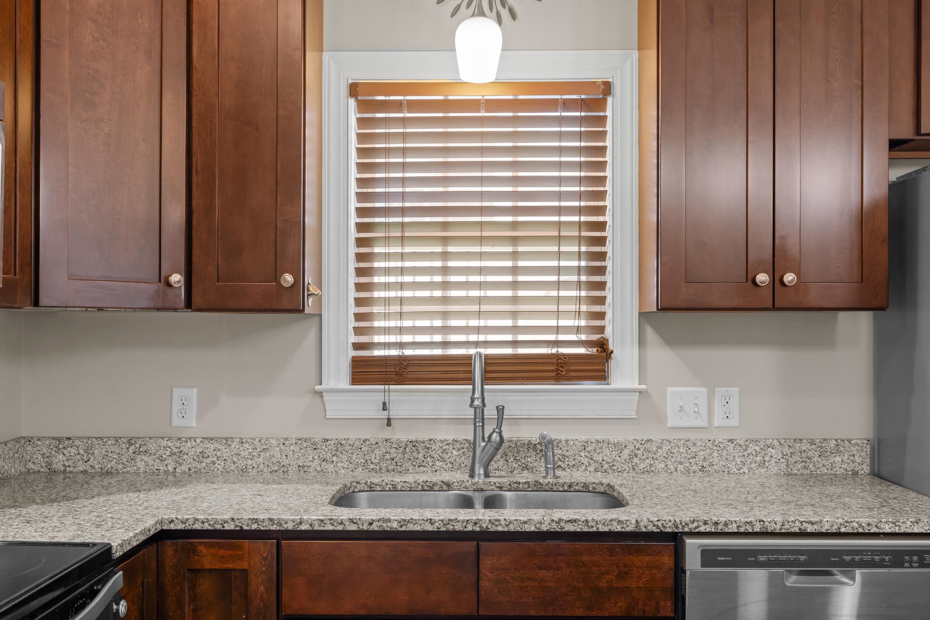 381 MILL ST, DAYTON, Virginia 22821, 3 Bedrooms Bedrooms, ,2 BathroomsBathrooms,Residential,Dayton Charmer,381 MILL ST,681523 MLS # 681523 381 MILL ST, DAYTON, Virginia 22821, 3 Bedrooms Bedrooms, ,2 BathroomsBathrooms,Residential,Dayton Charmer,381 MILL ST,681523 MLS # 681523