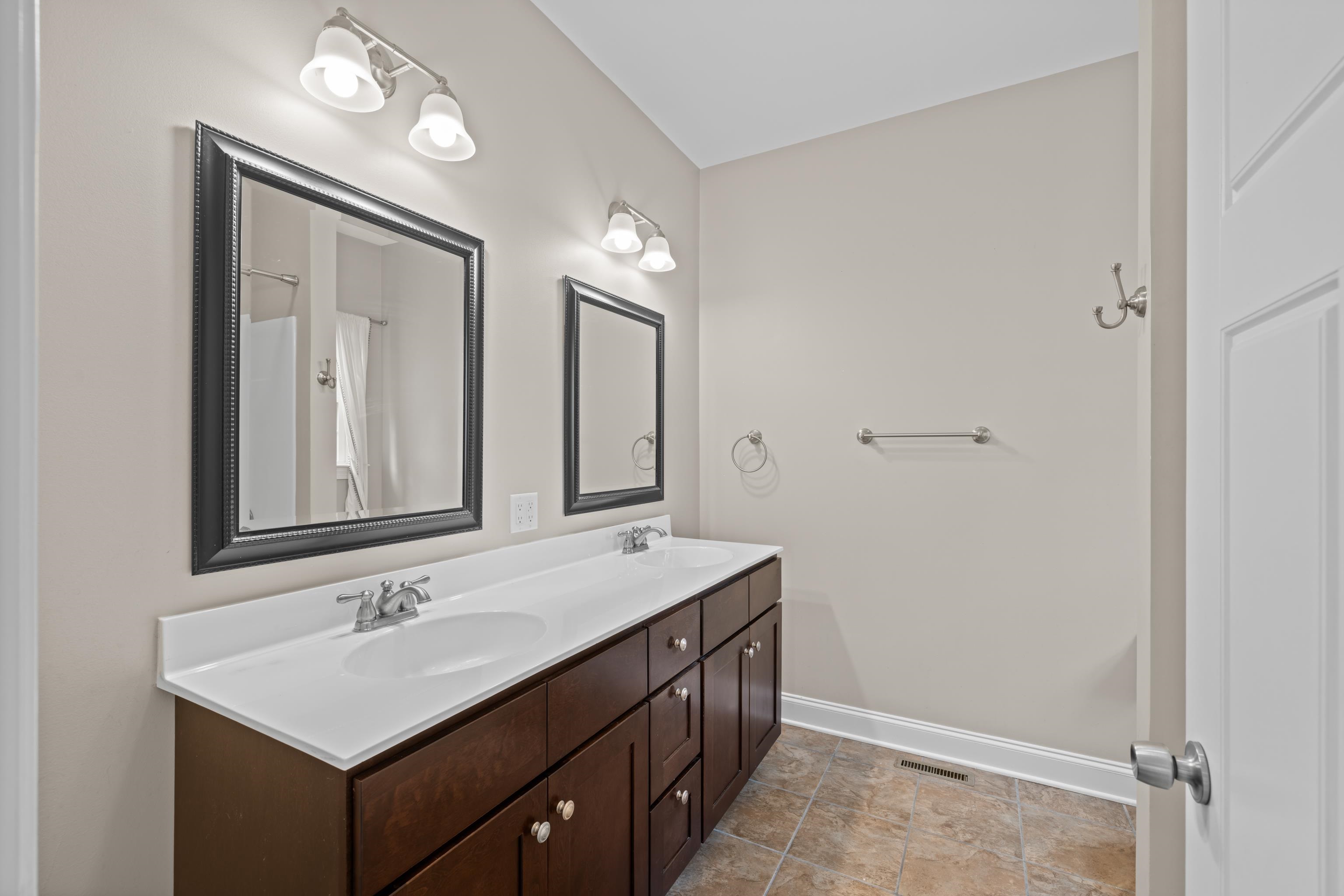 381 MILL ST, DAYTON, Virginia 22821, 3 Bedrooms Bedrooms, ,2 BathroomsBathrooms,Residential,Dayton Charmer,381 MILL ST,681523 MLS # 681523 381 MILL ST, DAYTON, Virginia 22821, 3 Bedrooms Bedrooms, ,2 BathroomsBathrooms,Residential,Dayton Charmer,381 MILL ST,681523 MLS # 681523