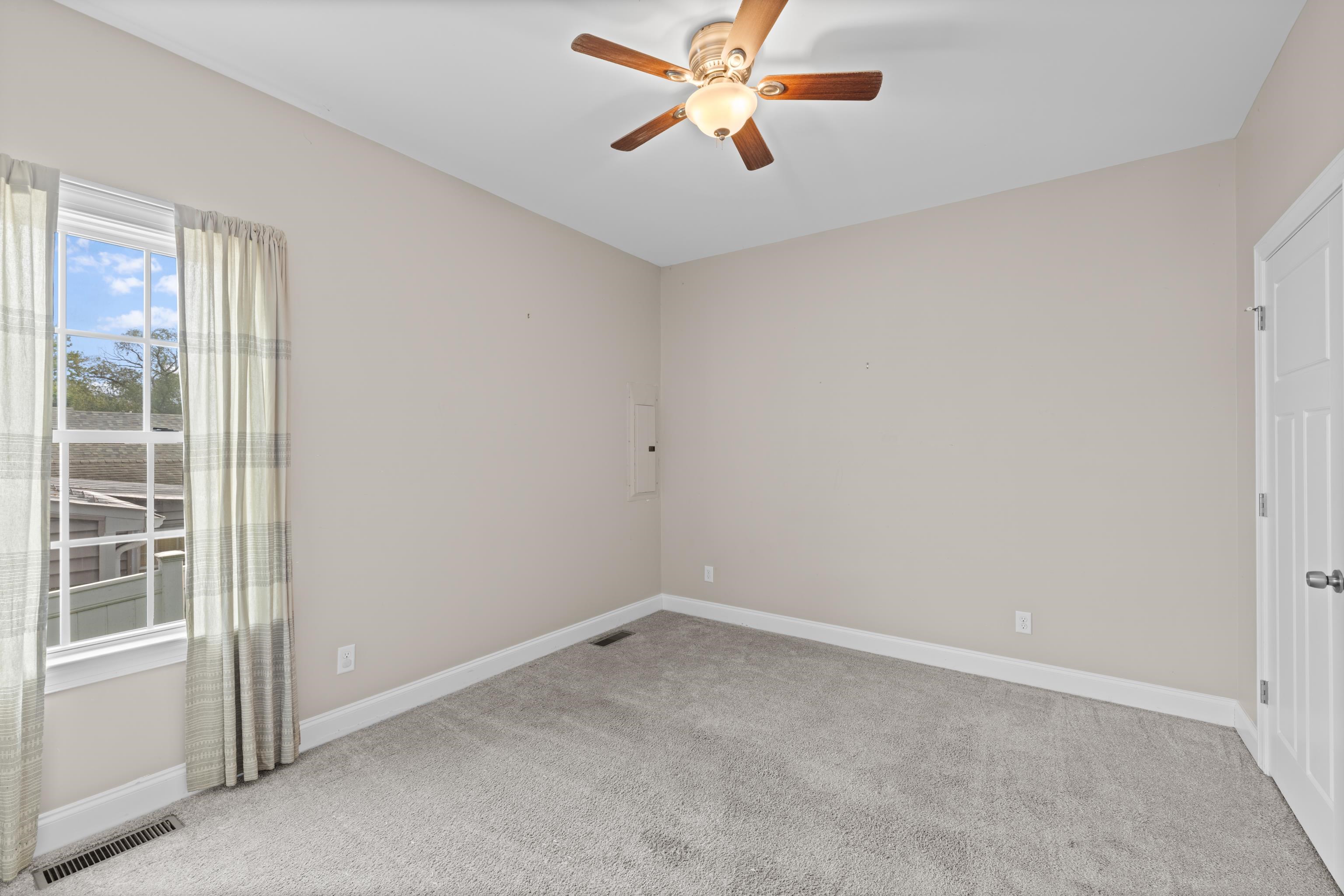 381 MILL ST, DAYTON, Virginia 22821, 3 Bedrooms Bedrooms, ,2 BathroomsBathrooms,Residential,Dayton Charmer,381 MILL ST,681523 MLS # 681523 381 MILL ST, DAYTON, Virginia 22821, 3 Bedrooms Bedrooms, ,2 BathroomsBathrooms,Residential,Dayton Charmer,381 MILL ST,681523 MLS # 681523