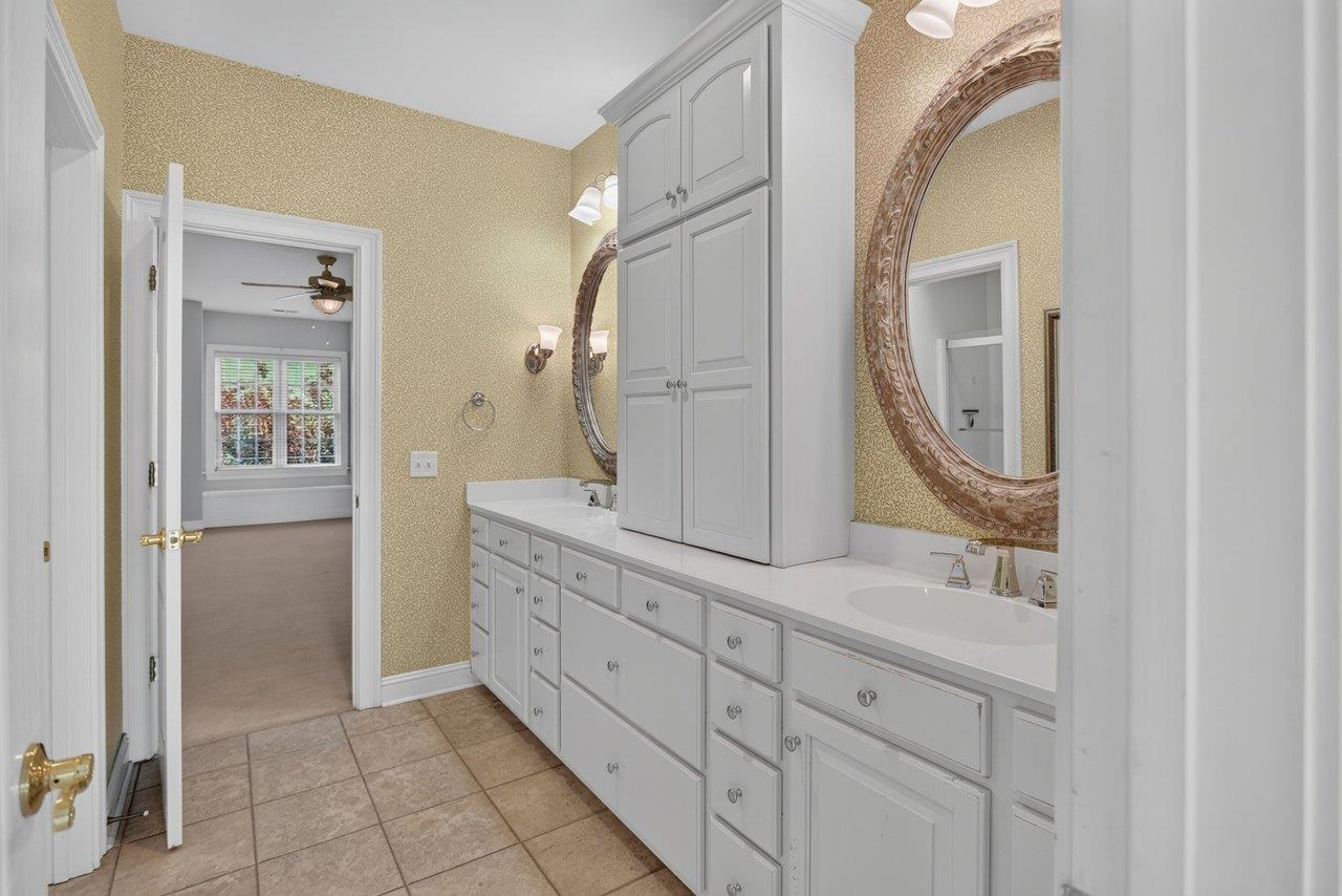 3874 TRAVELER RD, ROCKINGHAM, Virginia 22801, 6 Bedrooms Bedrooms, ,5 BathroomsBathrooms,Residential,3874 TRAVELER RD,681524 MLS # 681524 3874 TRAVELER RD, ROCKINGHAM, Virginia 22801, 6 Bedrooms Bedrooms, ,5 BathroomsBathrooms,Residential,3874 TRAVELER RD,681524 MLS # 681524