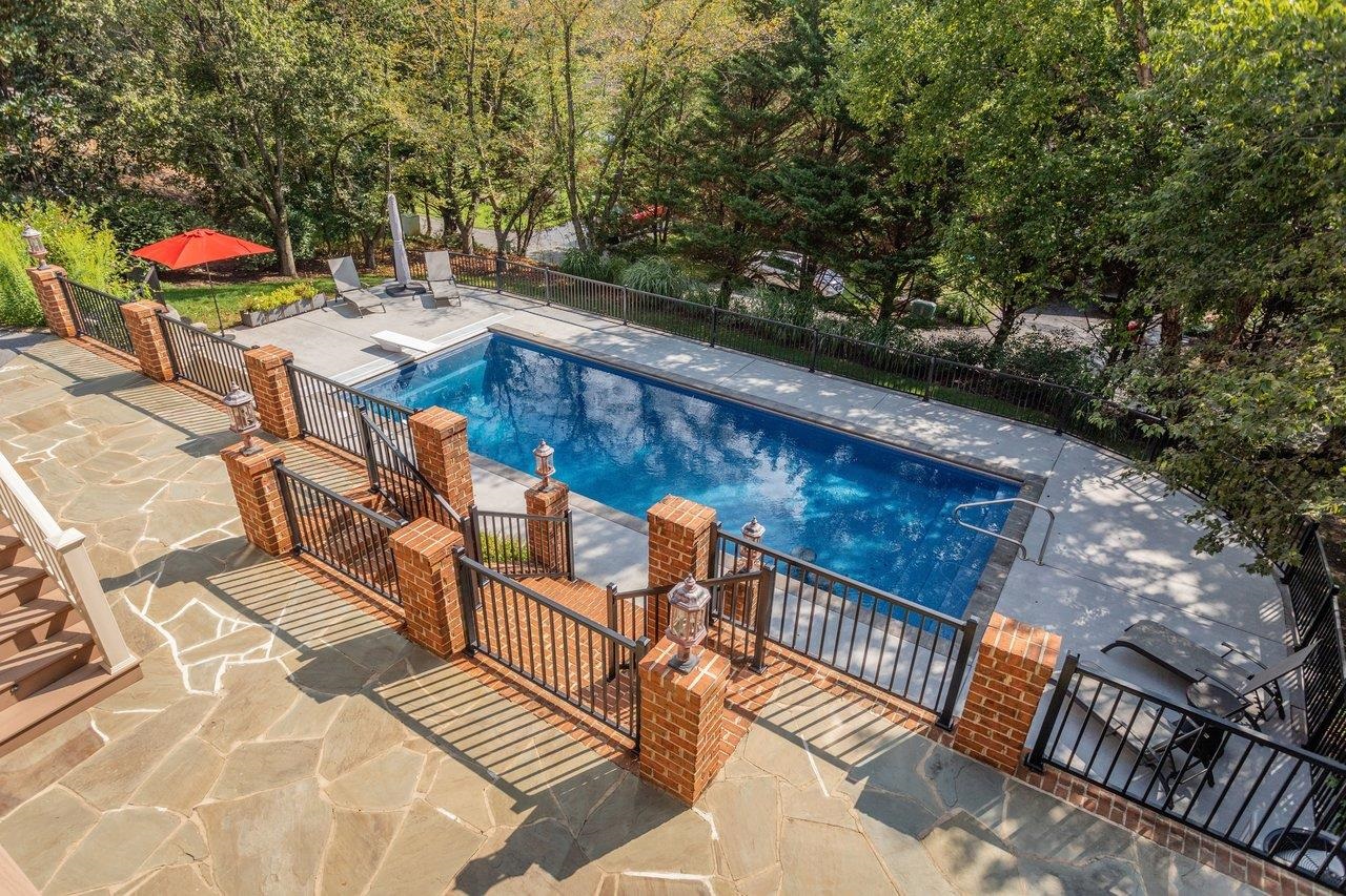 3874 TRAVELER RD, ROCKINGHAM, Virginia 22801, 6 Bedrooms Bedrooms, ,5 BathroomsBathrooms,Residential,3874 TRAVELER RD,681524 MLS # 681524 3874 TRAVELER RD, ROCKINGHAM, Virginia 22801, 6 Bedrooms Bedrooms, ,5 BathroomsBathrooms,Residential,3874 TRAVELER RD,681524 MLS # 681524
