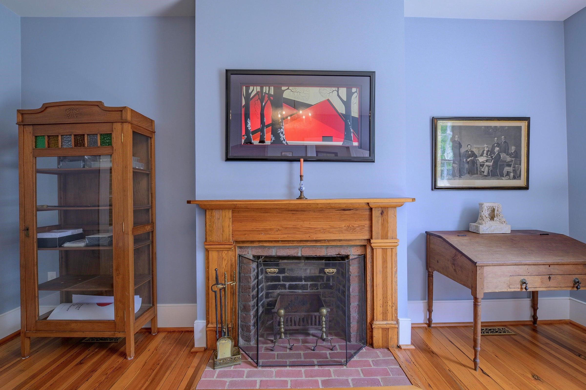 6 fireplaces, chimneys re-sleeved with new dampers. 6 fireplaces, chimneys re-sleeved with new dampers.