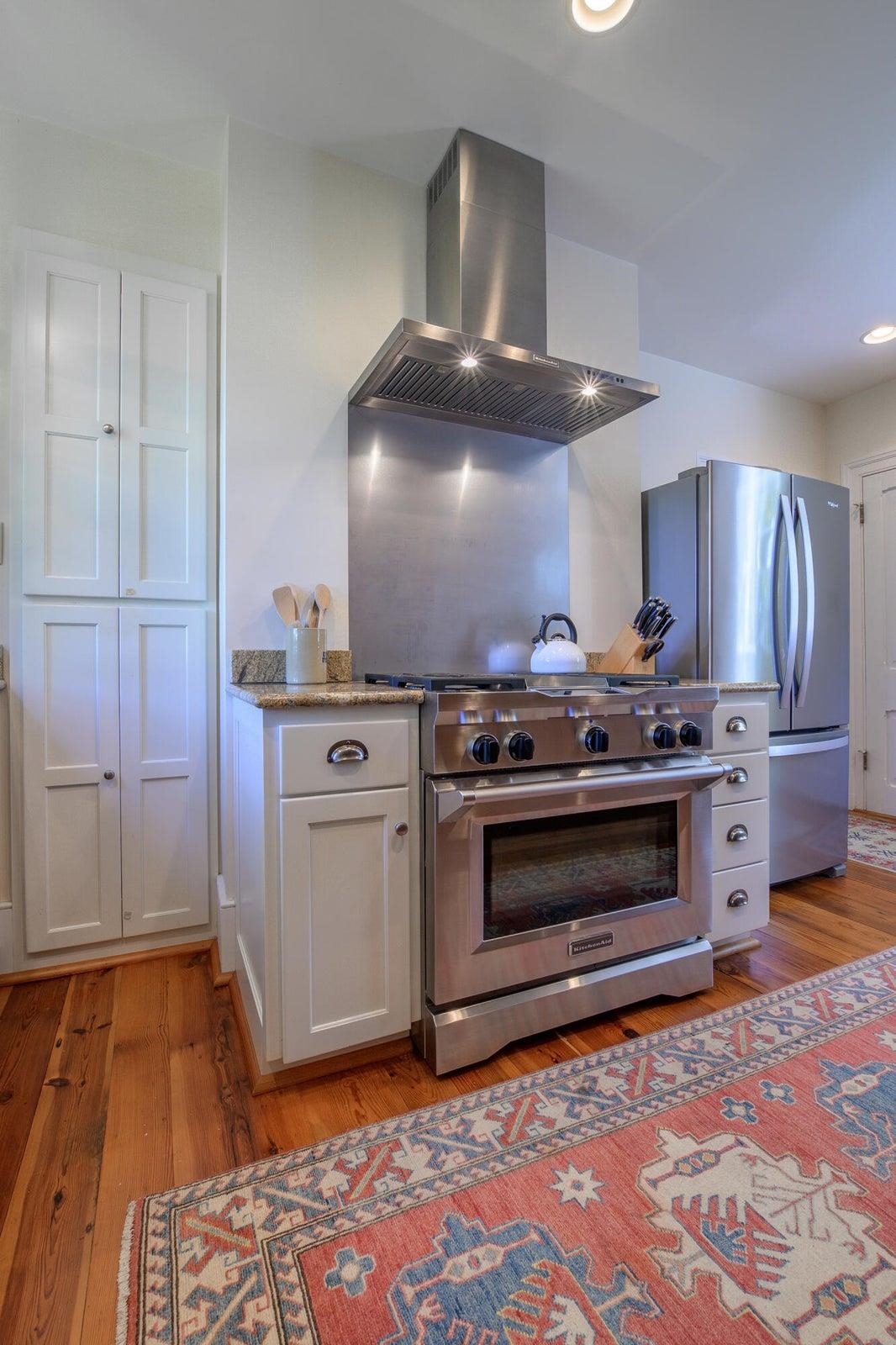 Gas stove Gas stove