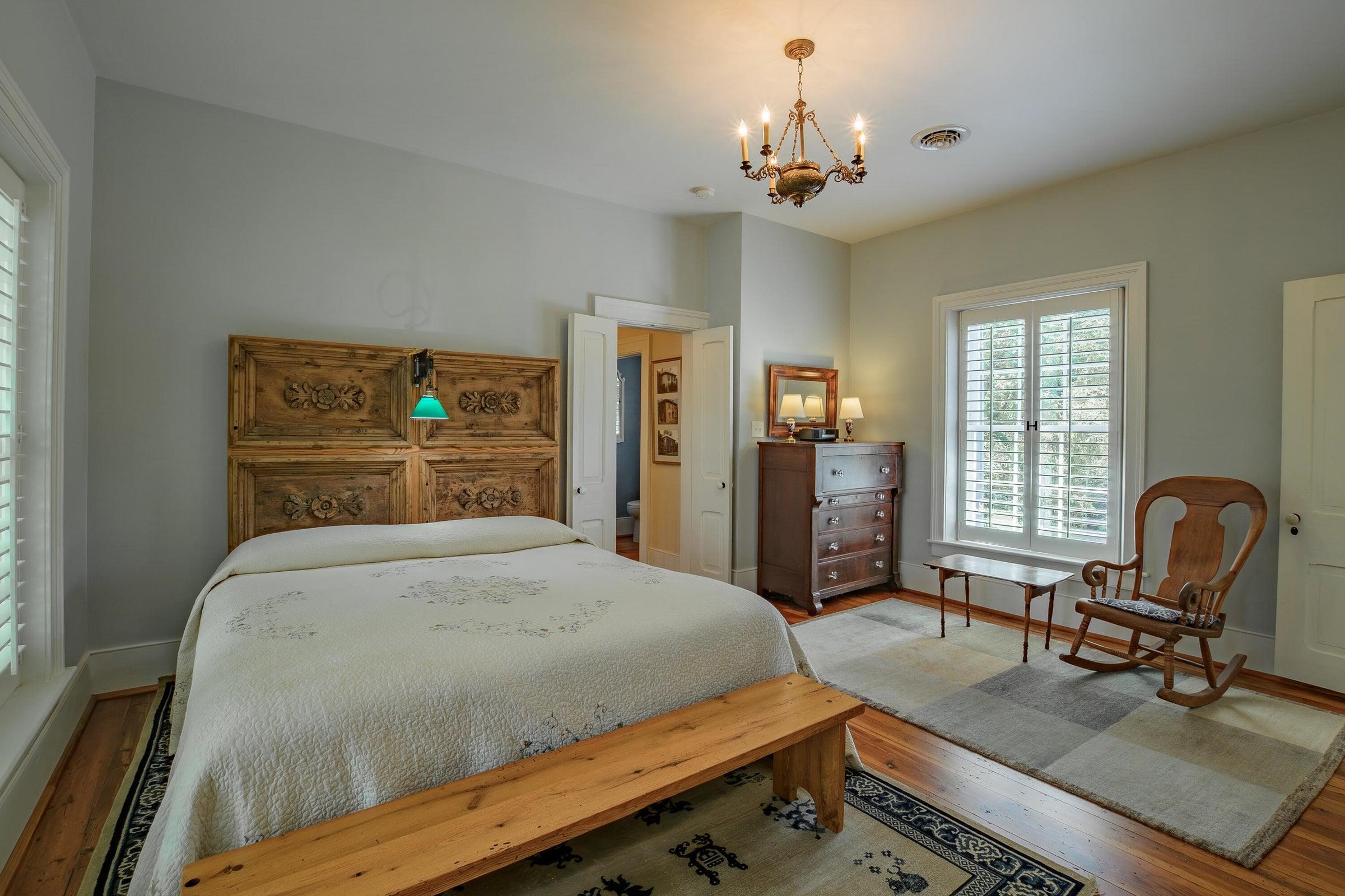 321 S MAIN ST, LEXINGTON, Virginia 24450, 3 Bedrooms Bedrooms, ,2 BathroomsBathrooms,Residential,321 S. Main Street Lexington, VA 24450,321 S MAIN ST,681531 MLS # 681531 321 S MAIN ST, LEXINGTON, Virginia 24450, 3 Bedrooms Bedrooms, ,2 BathroomsBathrooms,Residential,321 S. Main Street Lexington, VA 24450,321 S MAIN ST,681531 MLS # 681531