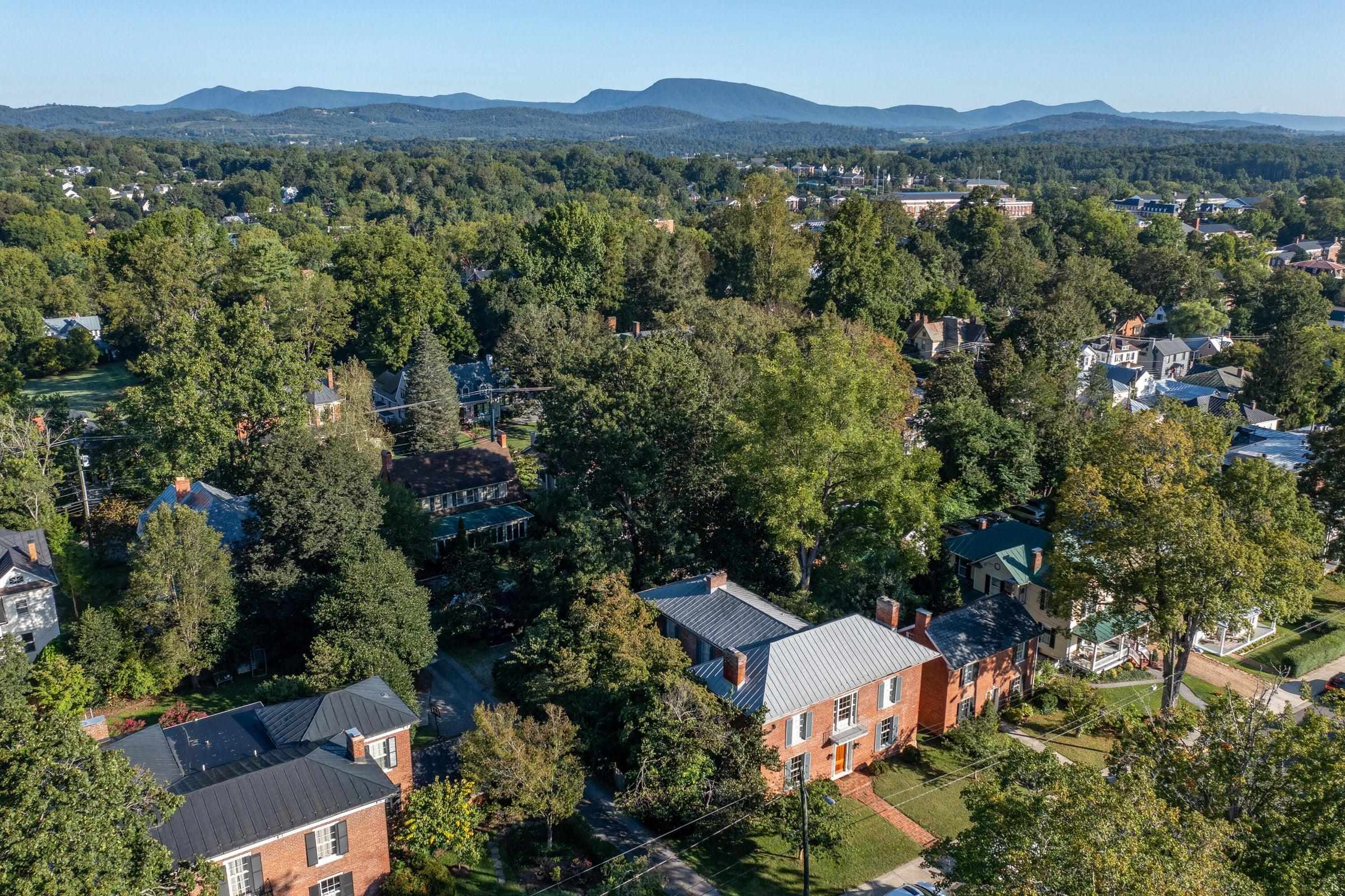 321 S MAIN ST, LEXINGTON, Virginia 24450, 3 Bedrooms Bedrooms, ,2 BathroomsBathrooms,Residential,321 S. Main Street Lexington, VA 24450,321 S MAIN ST,681531 MLS # 681531 321 S MAIN ST, LEXINGTON, Virginia 24450, 3 Bedrooms Bedrooms, ,2 BathroomsBathrooms,Residential,321 S. Main Street Lexington, VA 24450,321 S MAIN ST,681531 MLS # 681531