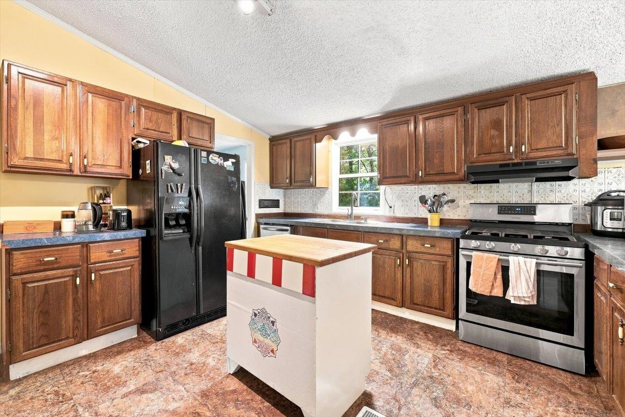 2160 MT TORREY RD, LYNDHURST, Virginia 22952, 3 Bedrooms Bedrooms, ,2 BathroomsBathrooms,Residential,2160 MT TORREY RD,681532 MLS # 681532
