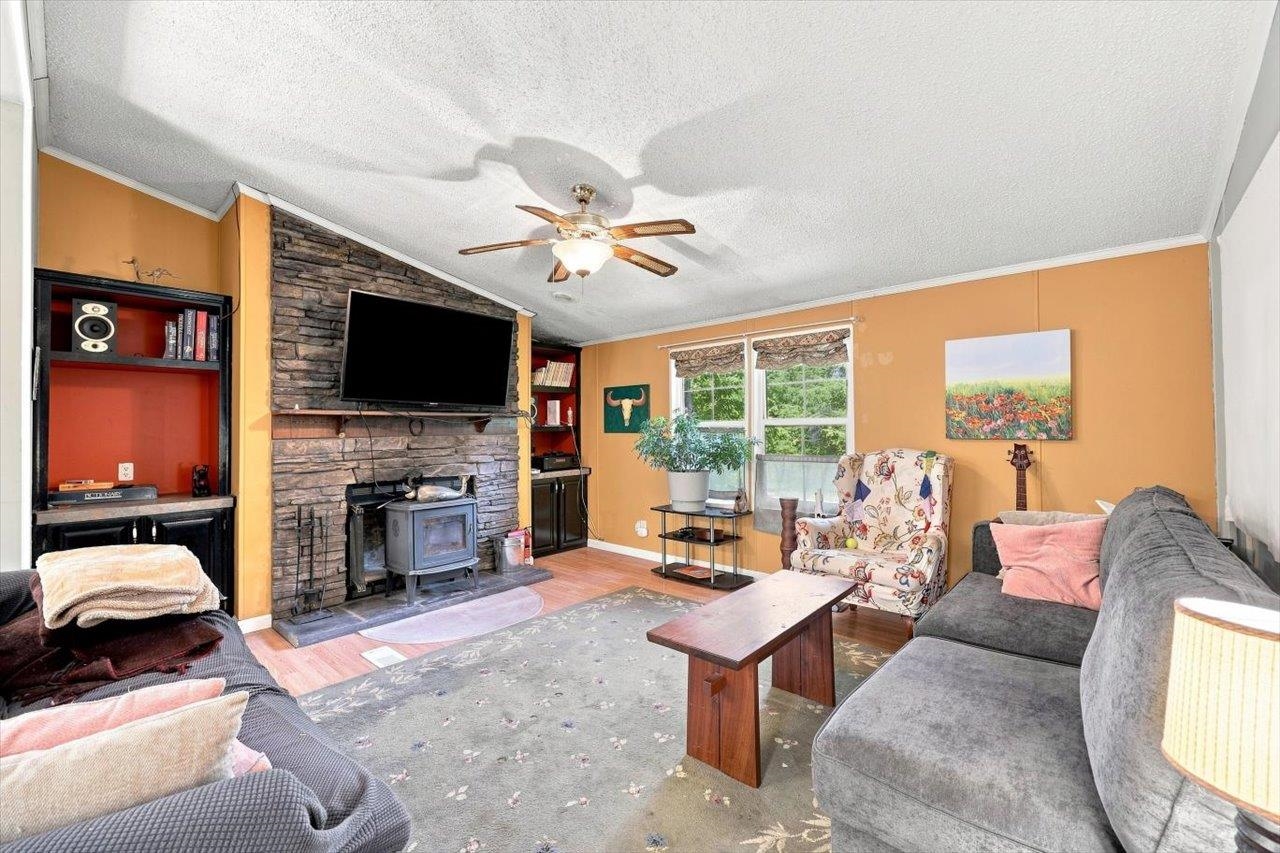 2160 MT TORREY RD, LYNDHURST, Virginia 22952, 3 Bedrooms Bedrooms, ,2 BathroomsBathrooms,Residential,2160 MT TORREY RD,681532 MLS # 681532