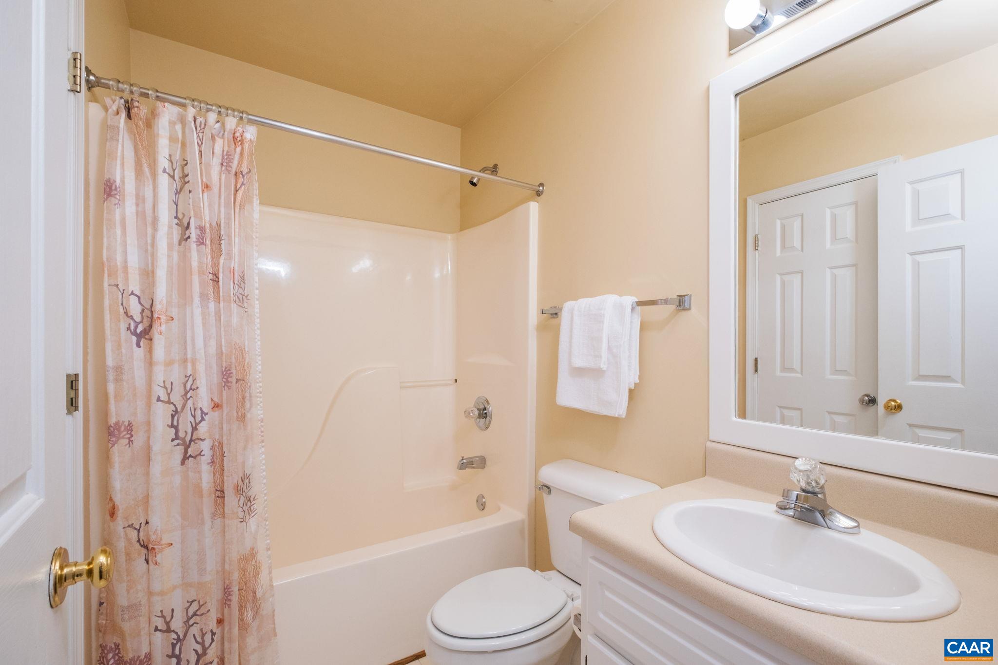 2671 POWELL CREEK DR, CHARLOTTESVILLE, Virginia 22911, 3 Bedrooms Bedrooms, ,2 BathroomsBathrooms,Residential,2671 POWELL CREEK DR,681517 MLS # 681517